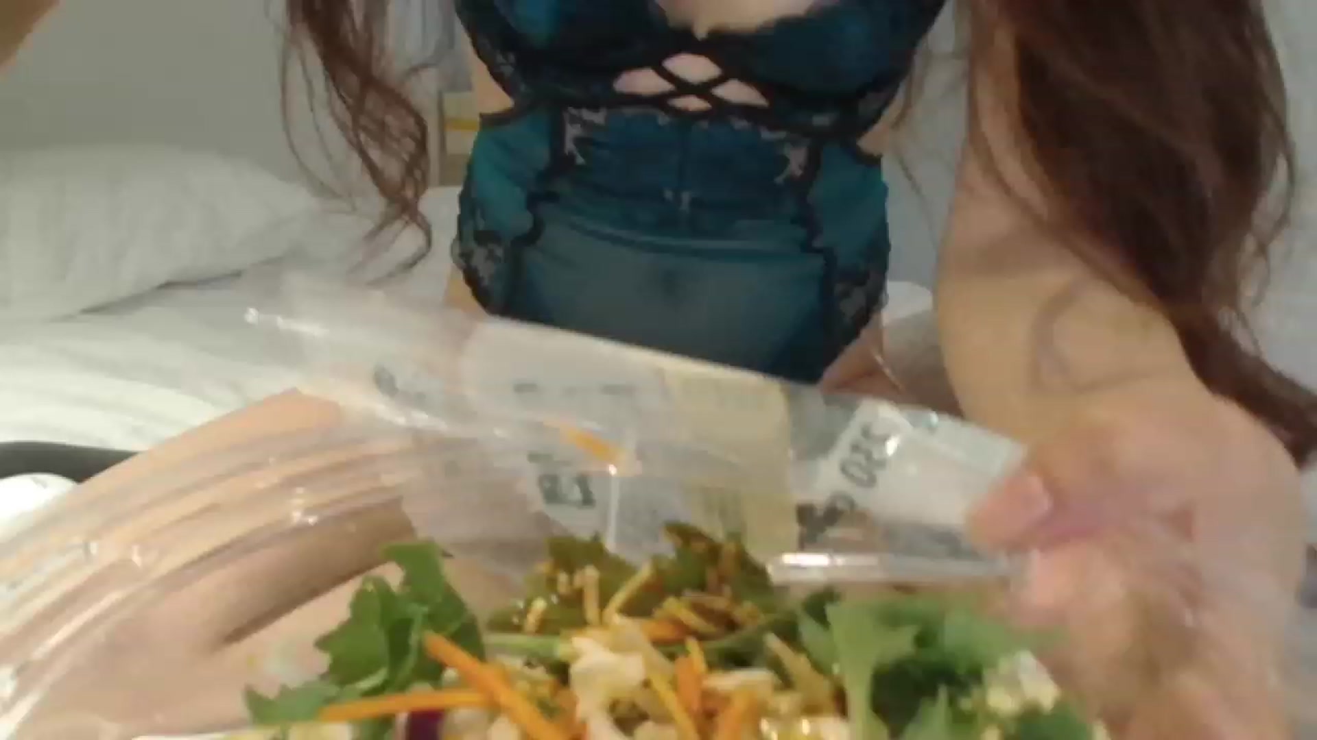 Gallery image thumbnail from Asiankitty_oX's myfreecams stream on, 12/29/2023, 05:14 image 10 of 20