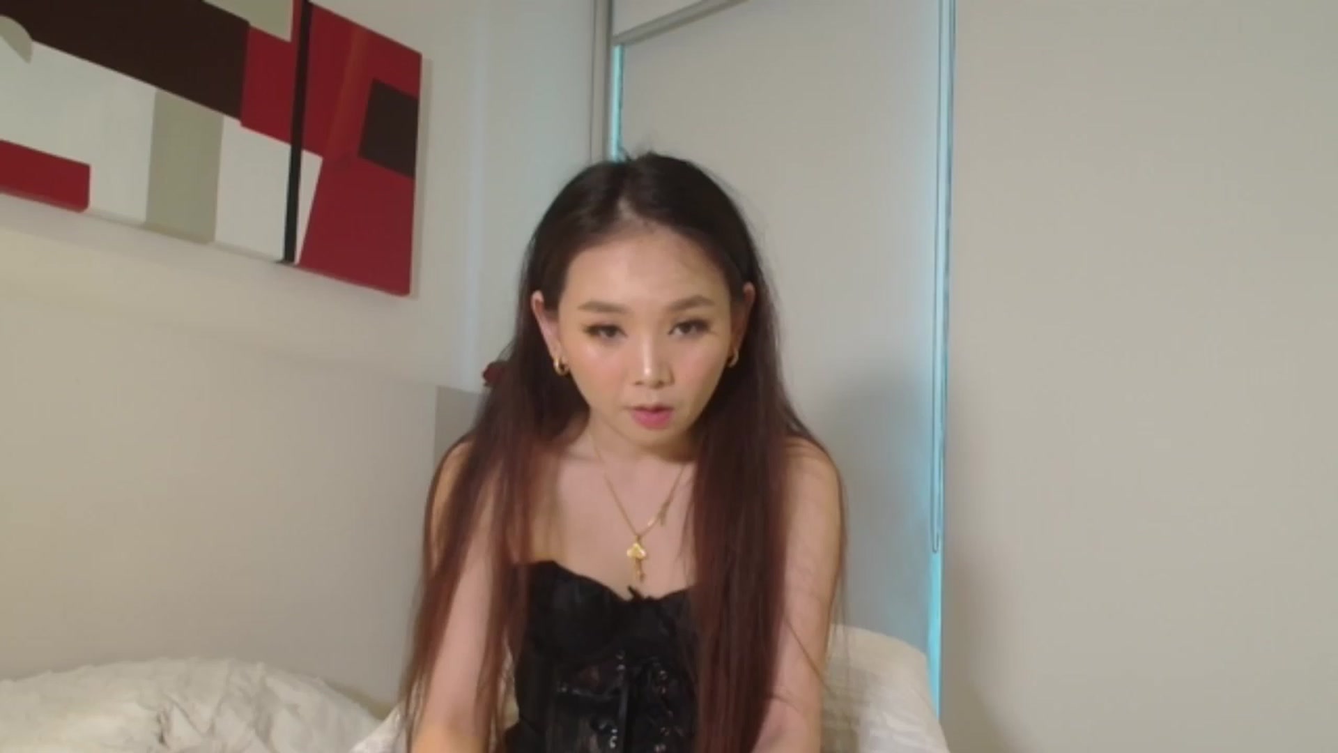 Gallery image thumbnail from Asiankitty_oX's myfreecams stream on, 01/06/2024, 03:08 image 12 of 20