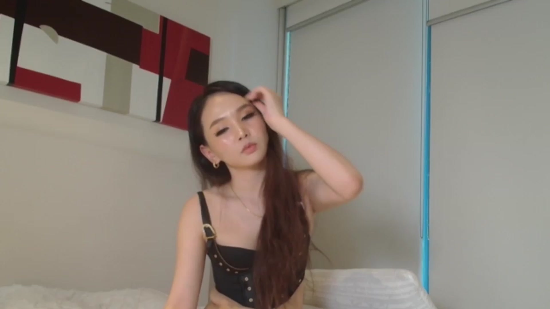 Gallery image thumbnail from Asiankitty_oX's myfreecams stream on, 01/12/2024, 02:42 image 1 of 20