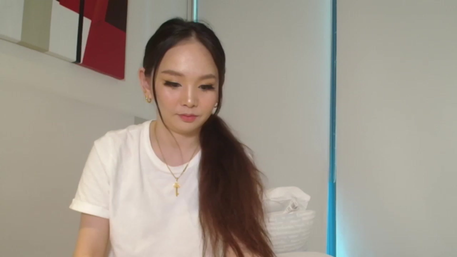 Gallery image thumbnail from Asiankitty_oX's myfreecams stream on, 01/15/2024, 04:58 image 19 of 20