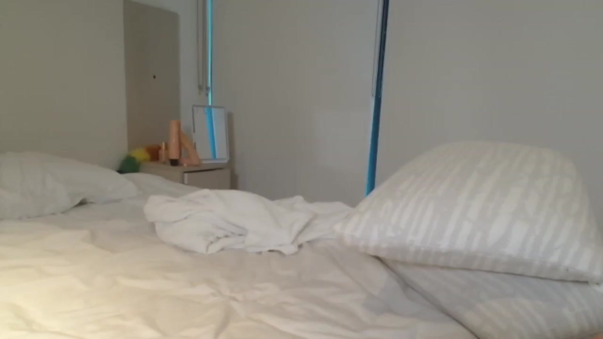 Gallery image thumbnail from Asiankitty_oX's myfreecams stream on, 01/16/2024, 02:47 image 12 of 20