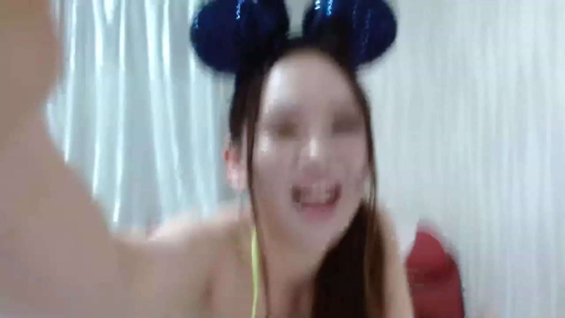 Gallery image thumbnail from Asiankitty_xX's myfreecams stream on, 11/18/2022, 12:38 image 6 of 20