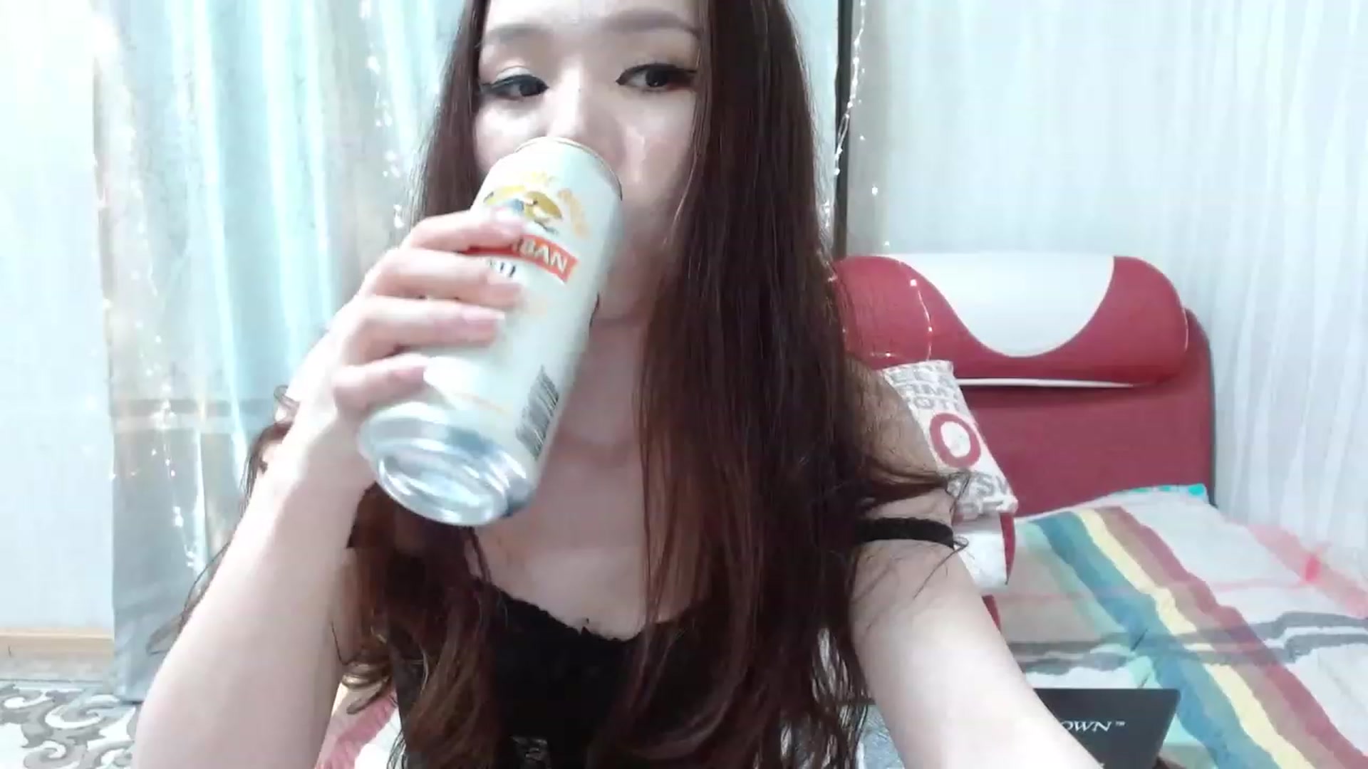 Gallery image thumbnail from Asiankitty_xX's myfreecams stream on, 11/26/2022, 12:41 image 20 of 20