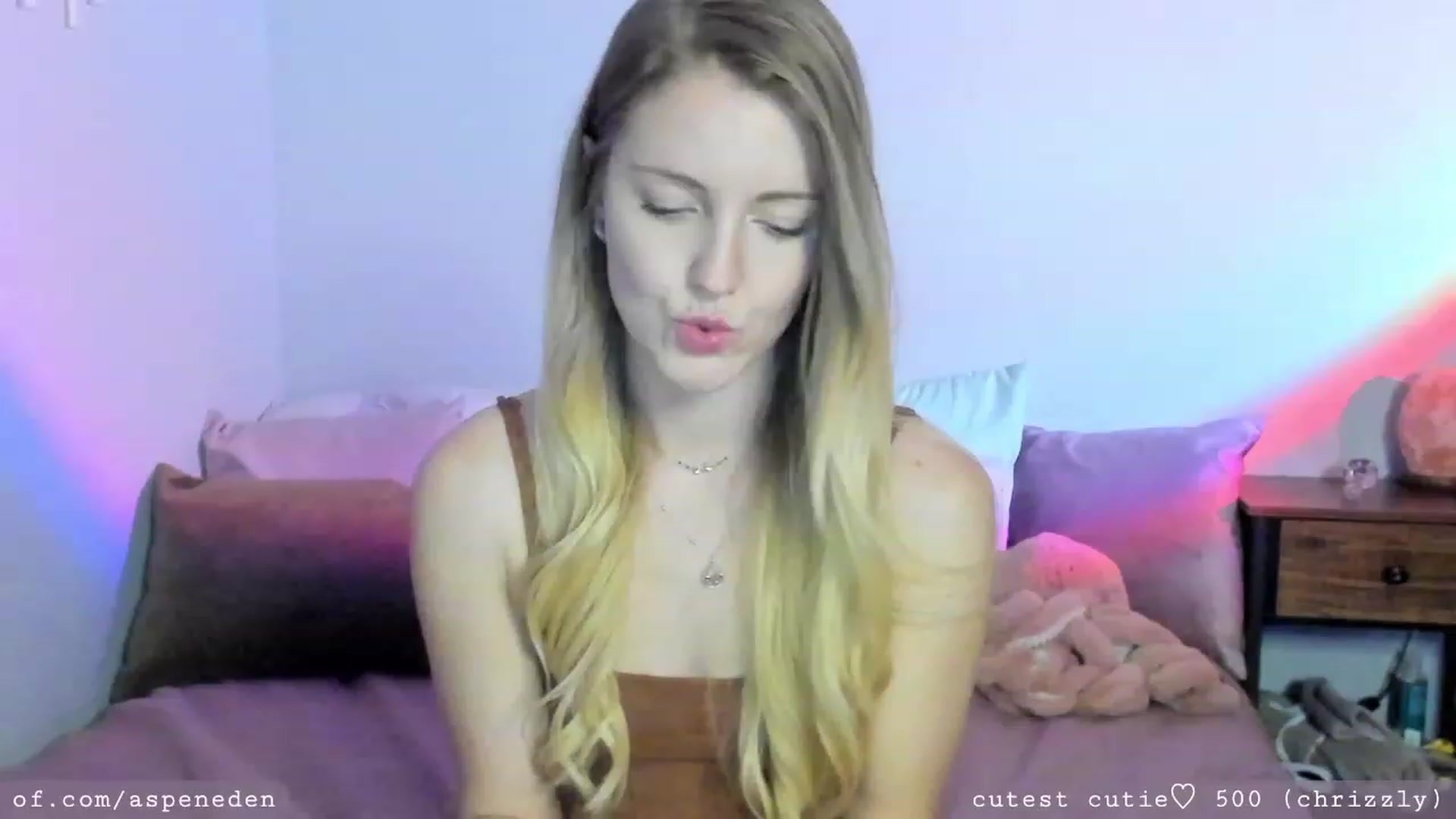 Gallery image thumbnail from AspenEden's myfreecams stream on, 03/02/2023, 02:36 image 20 of 20