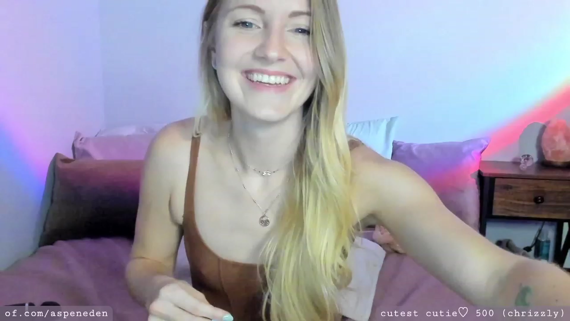 Gallery image thumbnail from AspenEden's myfreecams stream on, 03/02/2023, 02:36 image 17 of 20