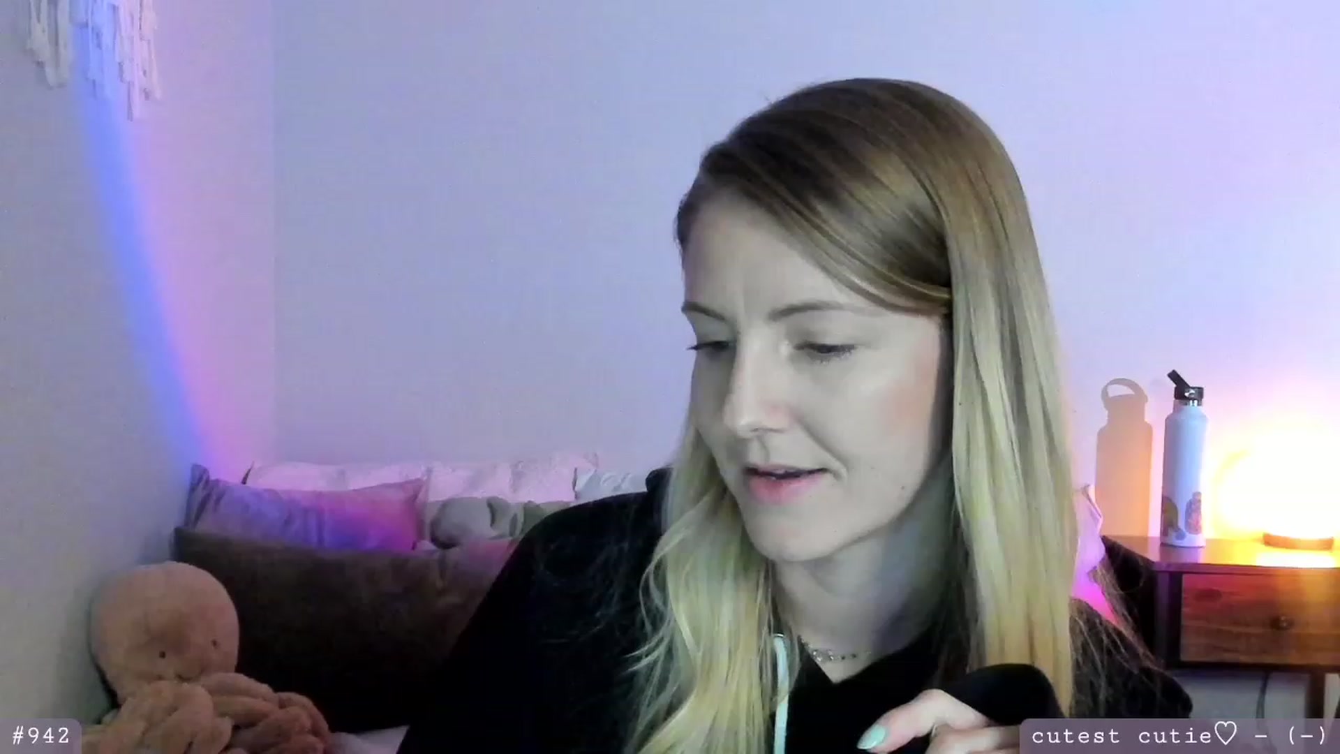 Gallery image thumbnail from AspenEden's myfreecams stream on, 03/10/2023, 01:06 image 14 of 20
