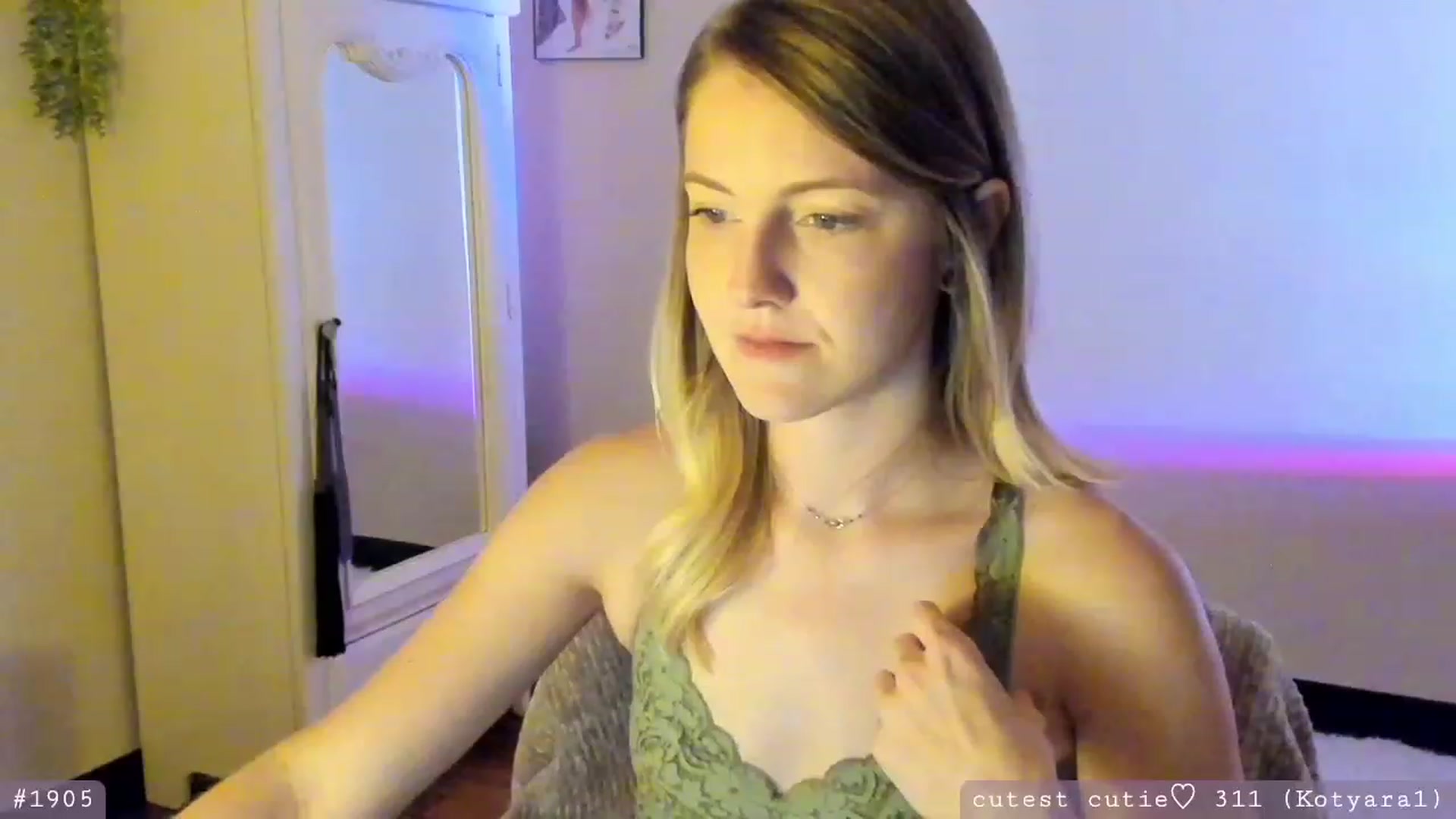 Gallery image thumbnail from AspenEden's myfreecams stream on, 04/23/2023, 03:03 image 3 of 20