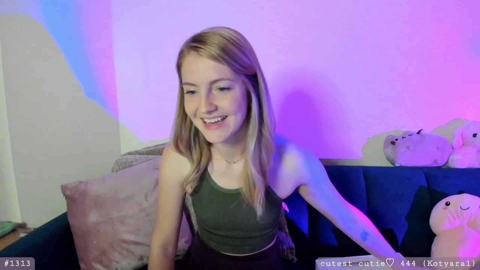 Gallery image thumbnail from AspenEden's myfreecams stream on, 05/07/2023, 01:21 image 12 of 20