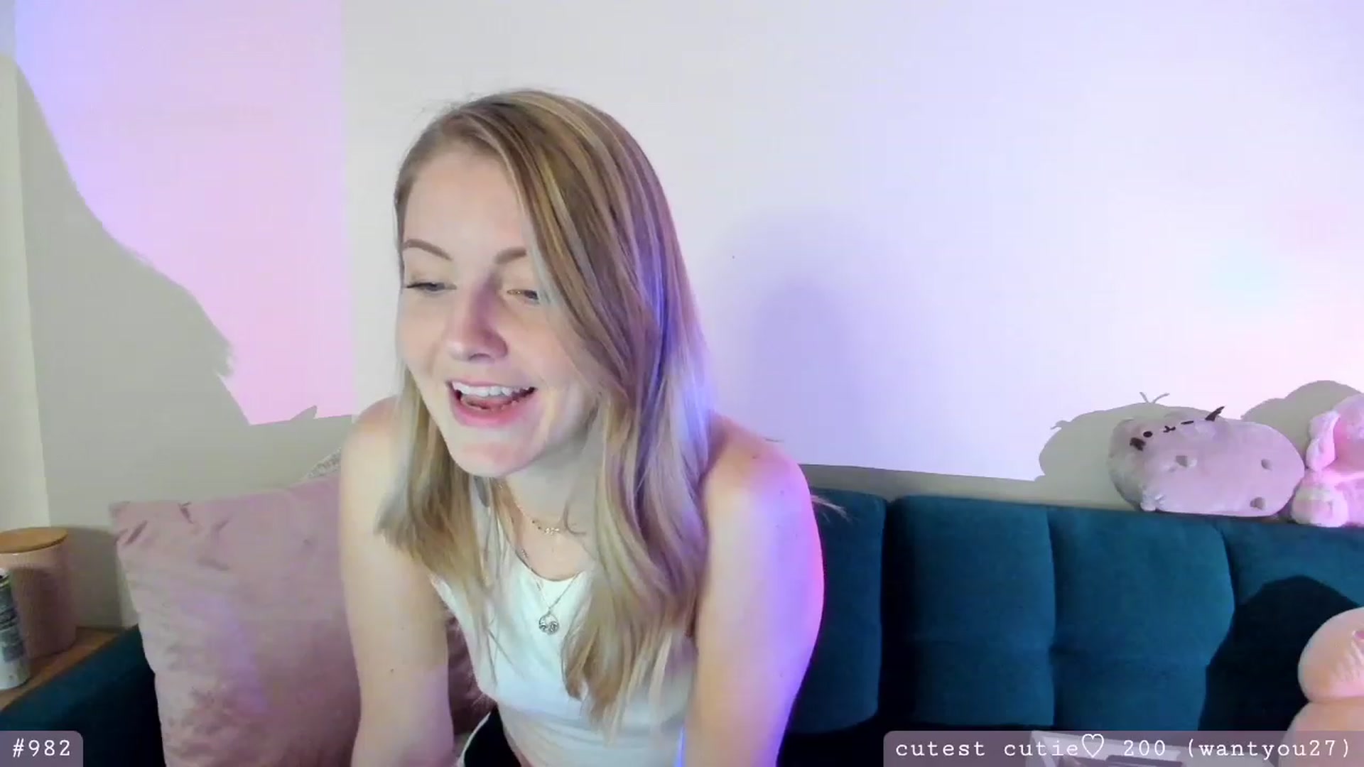 Gallery image thumbnail from AspenEden's myfreecams stream on, 05/10/2023, 24:01 image 6 of 20