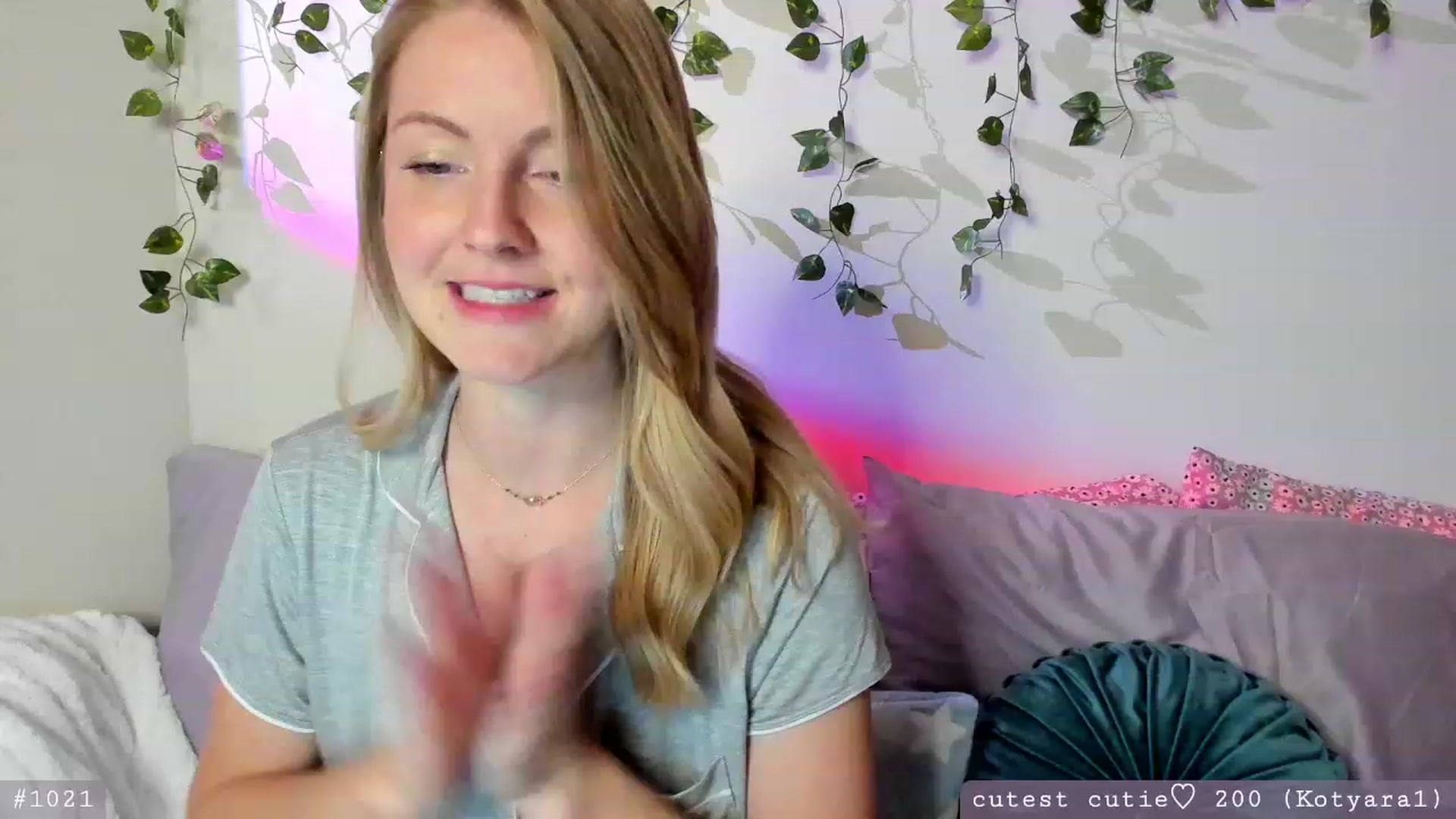 Gallery image thumbnail from AspenEden's myfreecams stream on, 05/31/2023, 04:08 image 1 of 20