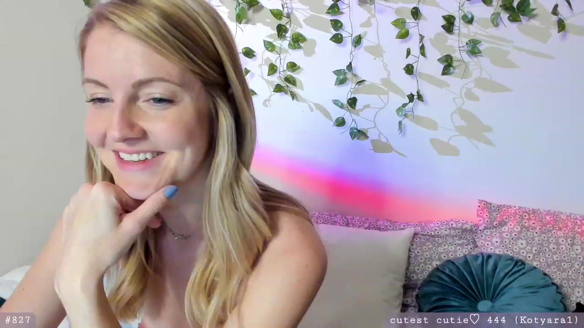Gallery image thumbnail from AspenEden's myfreecams stream on, 06/01/2023, 01:06 image 15 of 20