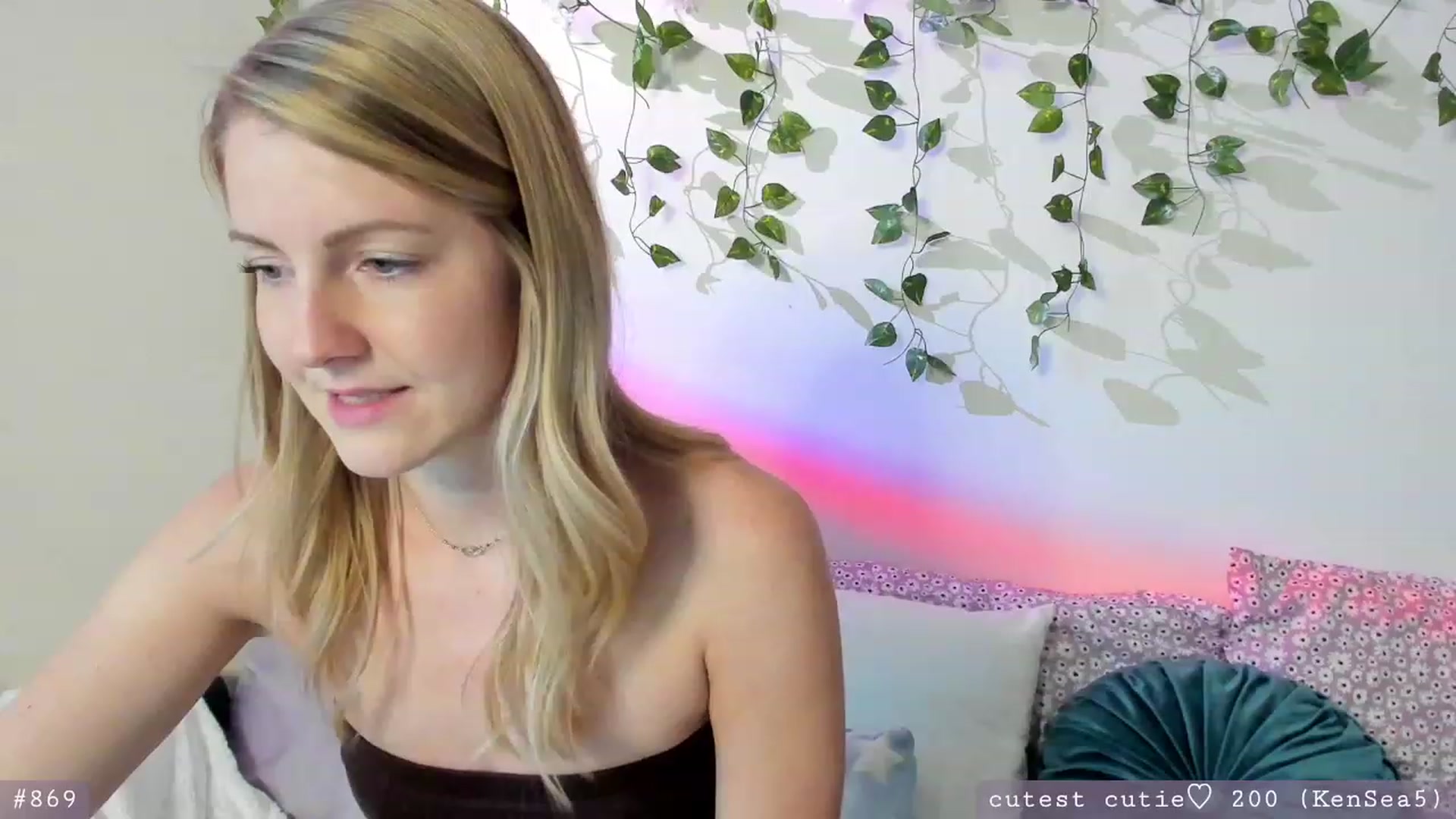 Gallery image thumbnail from AspenEden's myfreecams stream on, 06/01/2023, 01:06 image 1 of 20