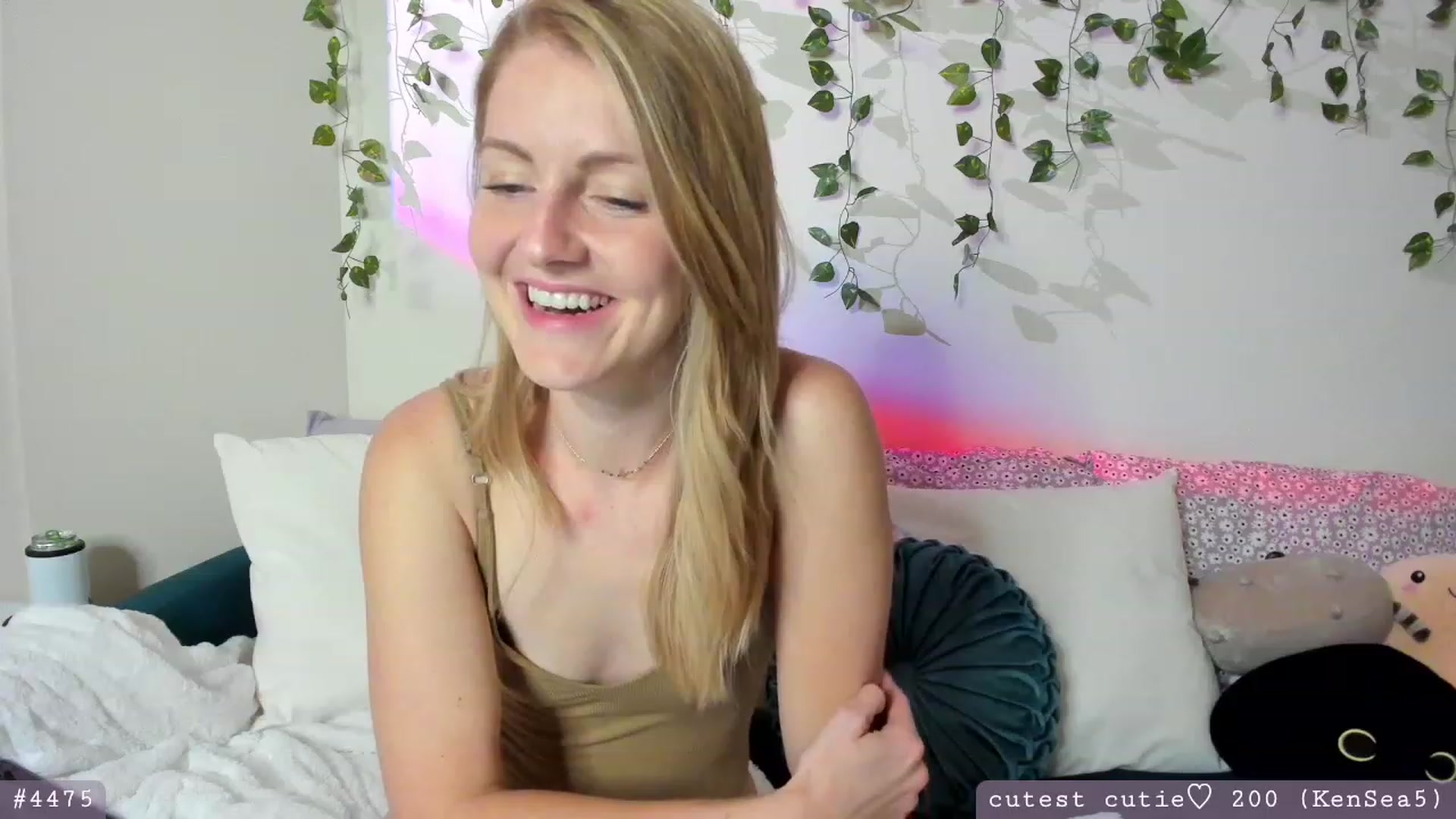 Gallery image thumbnail from AspenEden's myfreecams stream on, 06/06/2023, 02:32 image 7 of 20