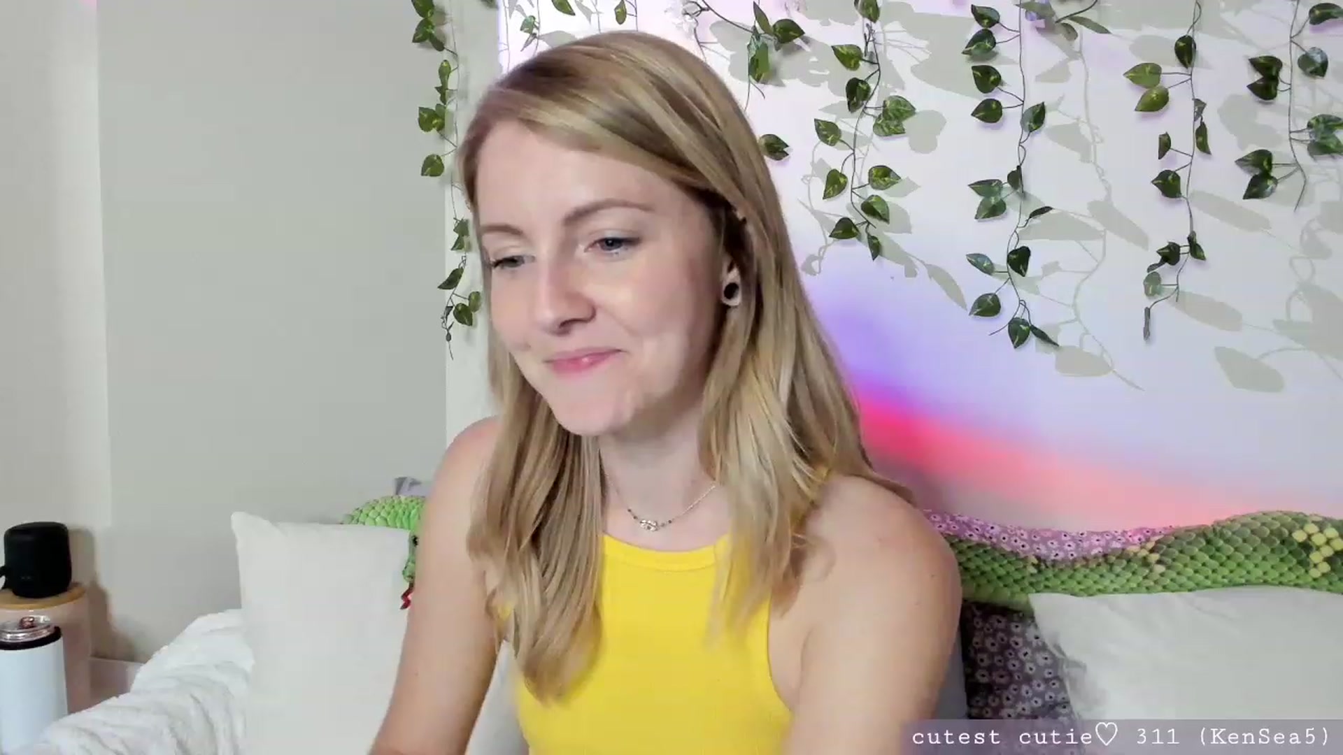 Gallery image thumbnail from AspenEden's myfreecams stream on, 06/09/2023, 02:43 image 4 of 20