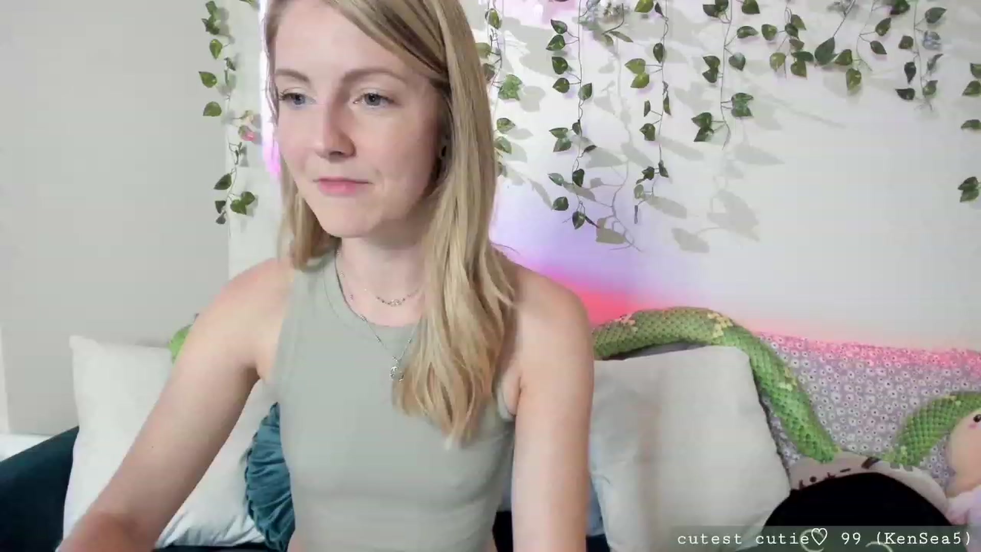 Gallery image thumbnail from AspenEden's myfreecams stream on, 06/12/2023, 23:54 image 1 of 20