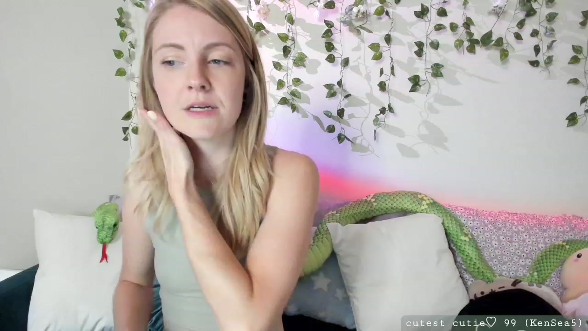 Gallery image thumbnail from AspenEden's myfreecams stream on, 06/12/2023, 23:54 image 12 of 20