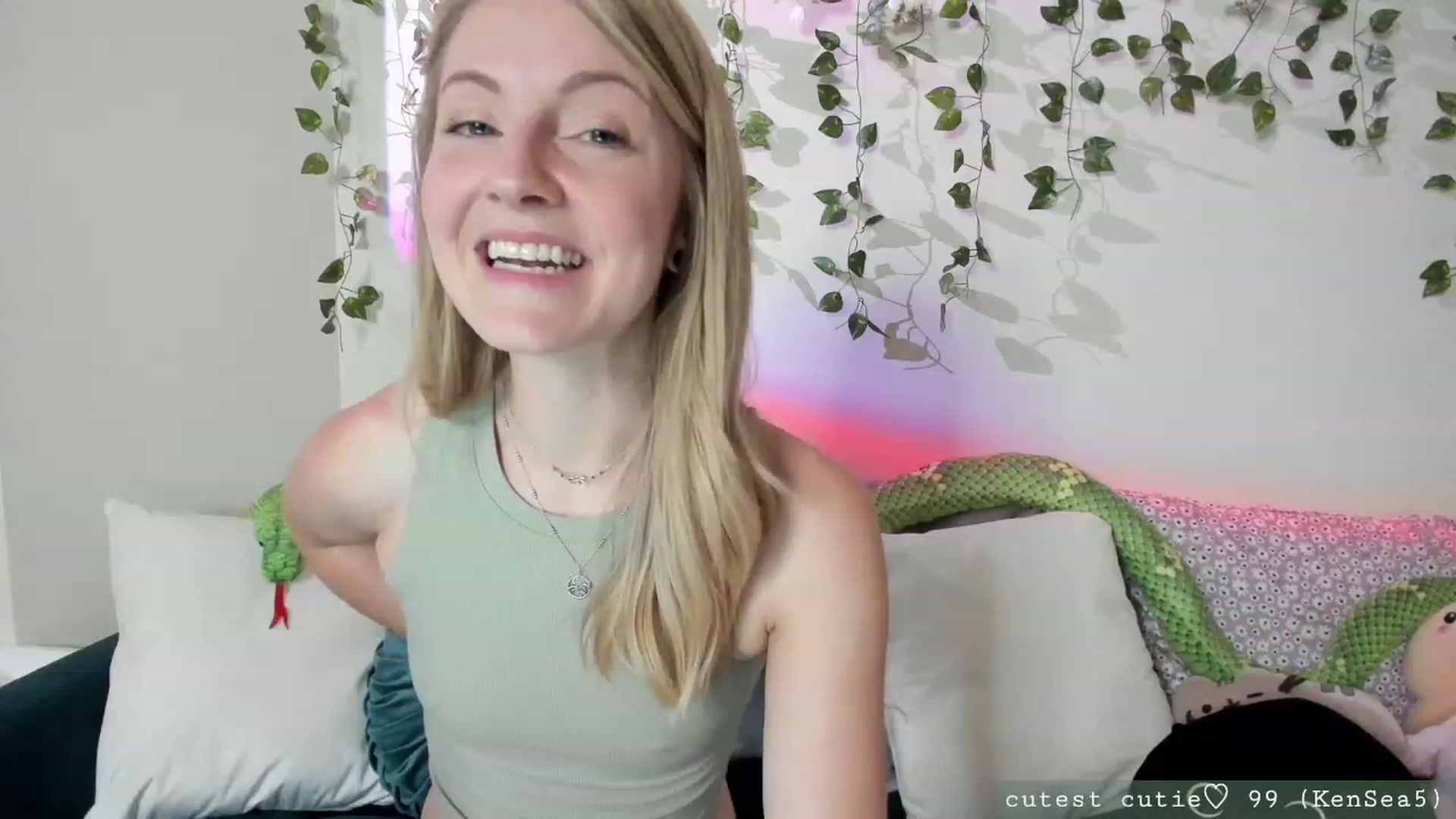 Gallery image thumbnail from AspenEden's myfreecams stream on, 06/12/2023, 23:54 image 3 of 20