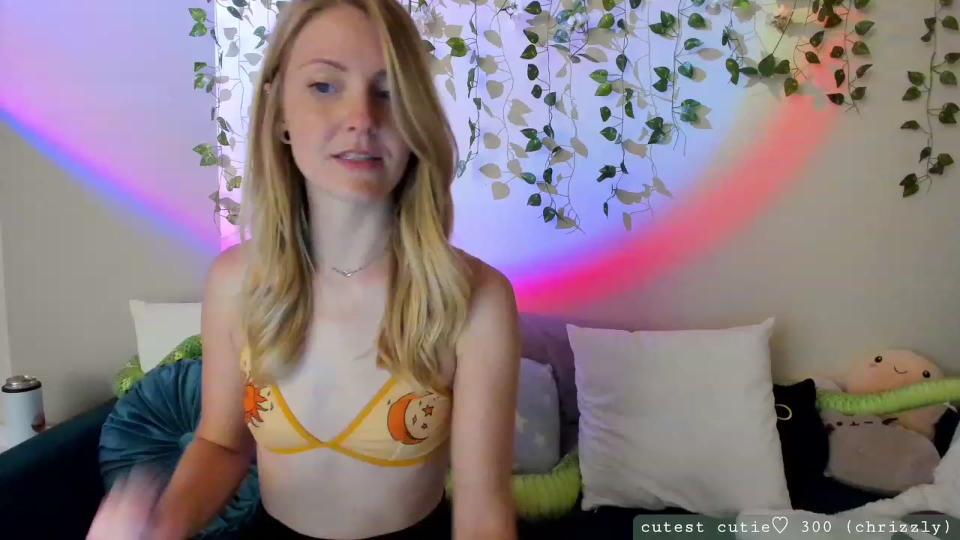 Gallery image thumbnail from AspenEden's myfreecams stream on, 07/19/2023, 02:22 image 8 of 20