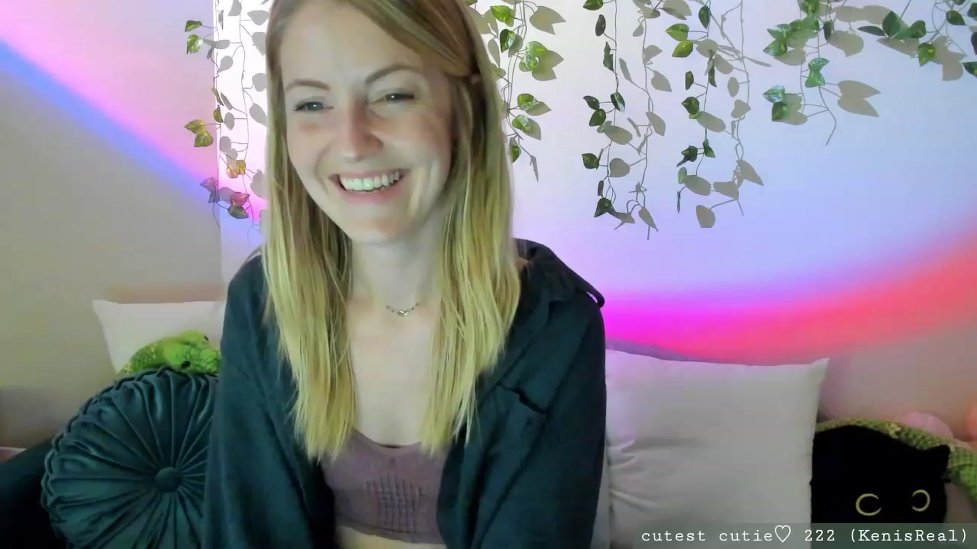 Gallery image thumbnail from AspenEden's myfreecams stream on, 07/27/2023, 24:54 image 11 of 20