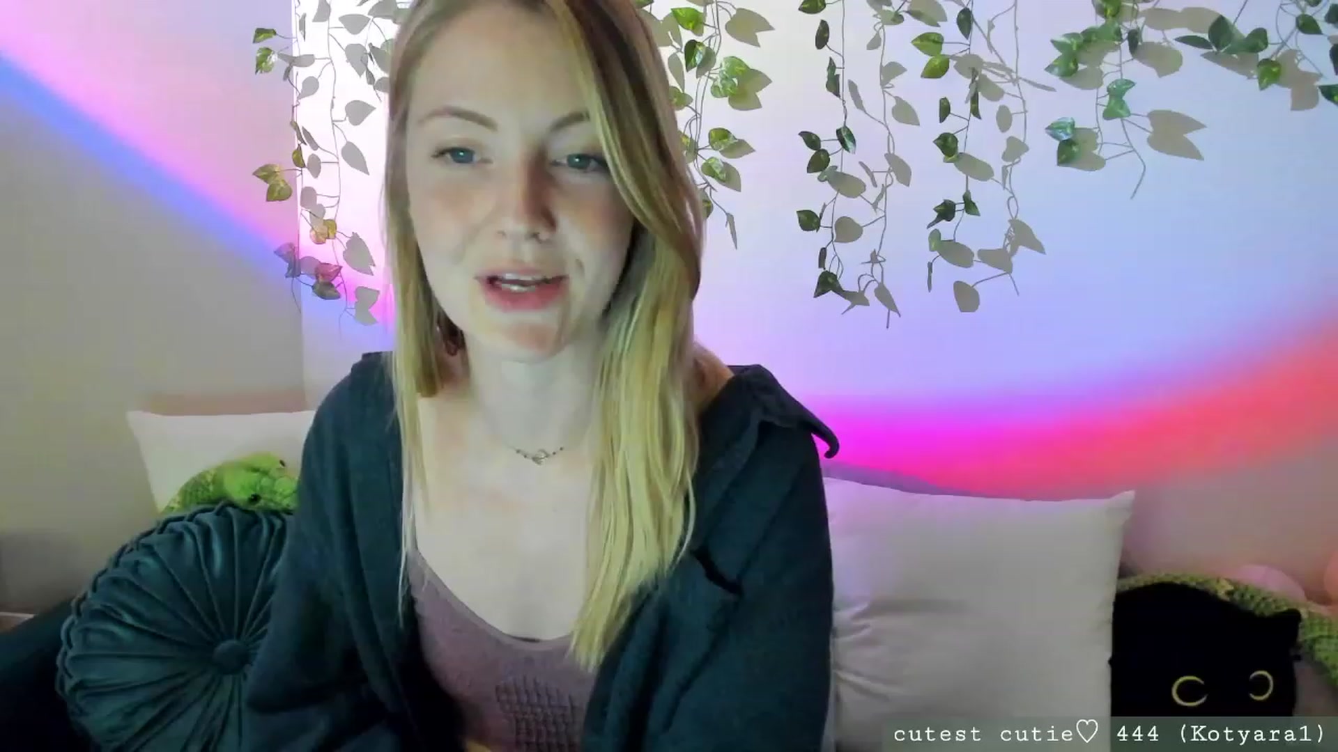 Gallery image thumbnail from AspenEden's myfreecams stream on, 07/27/2023, 24:54 image 12 of 20