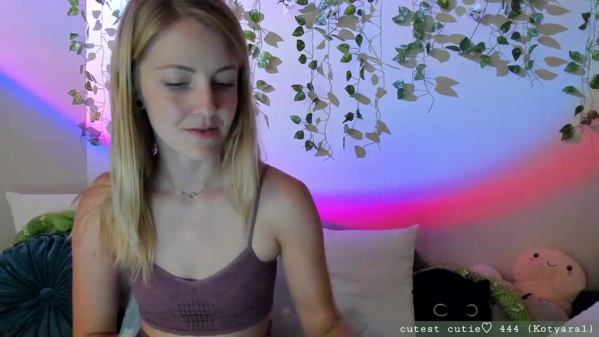 Gallery image thumbnail from AspenEden's myfreecams stream on, 07/27/2023, 01:07 image 8 of 20
