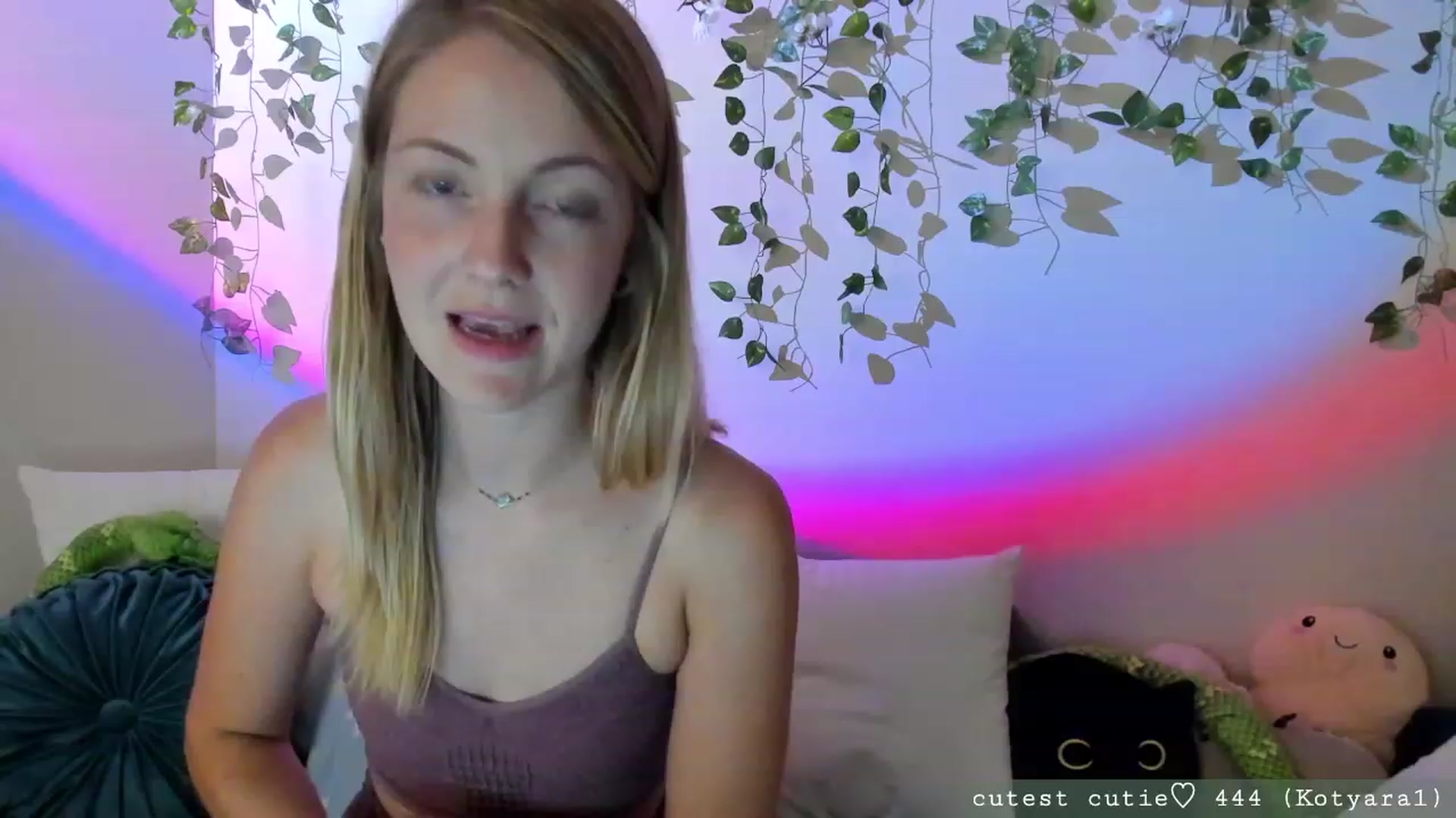 Gallery image thumbnail from AspenEden's myfreecams stream on, 07/27/2023, 01:07 image 19 of 20