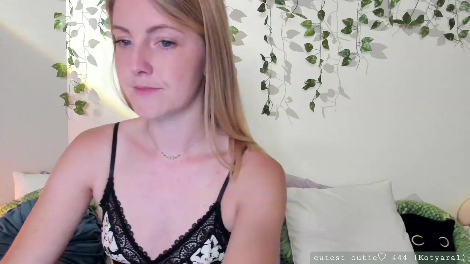 Gallery image thumbnail from AspenEden's myfreecams stream on, 08/23/2023, 01:12 image 19 of 20