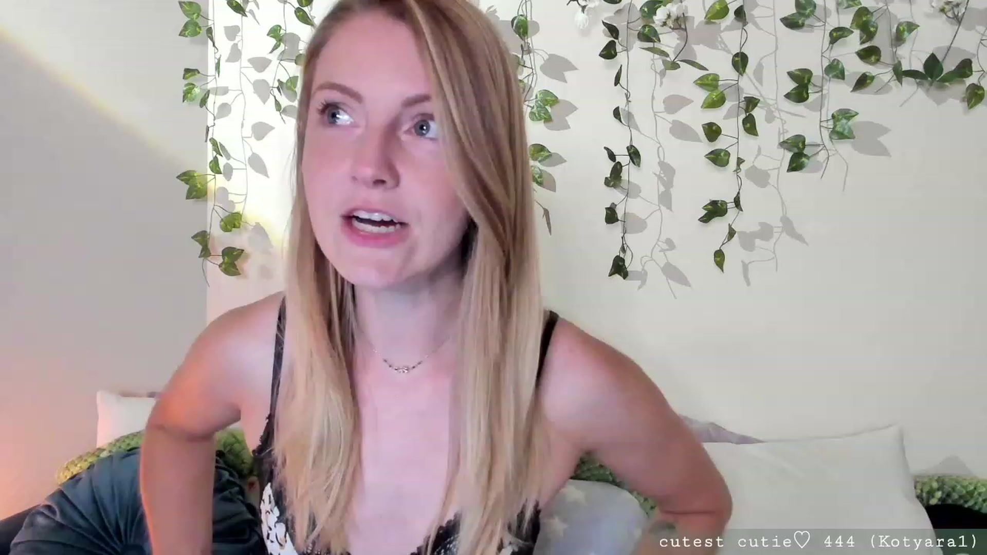 Gallery image thumbnail from AspenEden's myfreecams stream on, 08/23/2023, 01:12 image 8 of 20