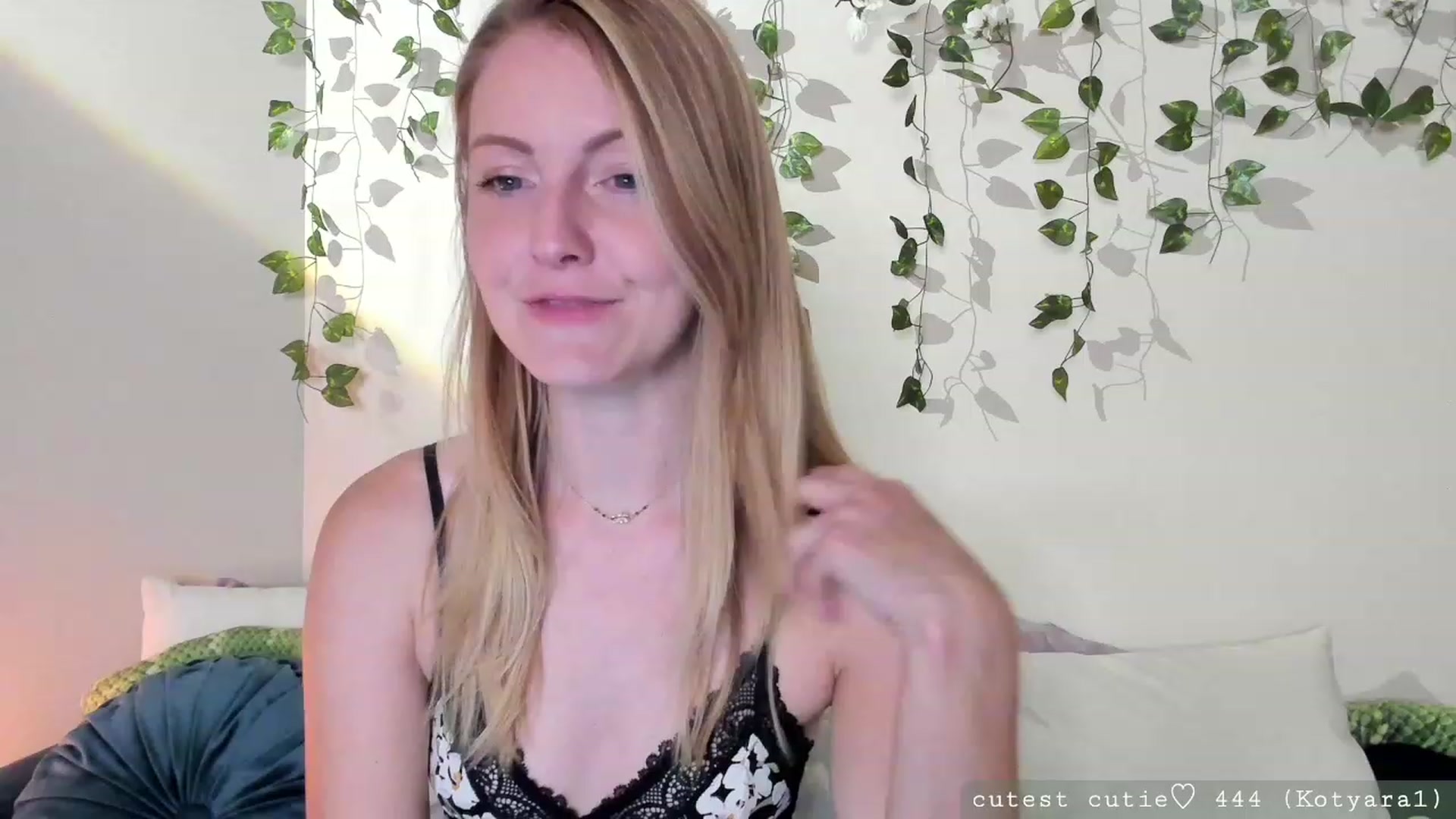 Gallery image thumbnail from AspenEden's myfreecams stream on, 08/23/2023, 01:12 image 6 of 20