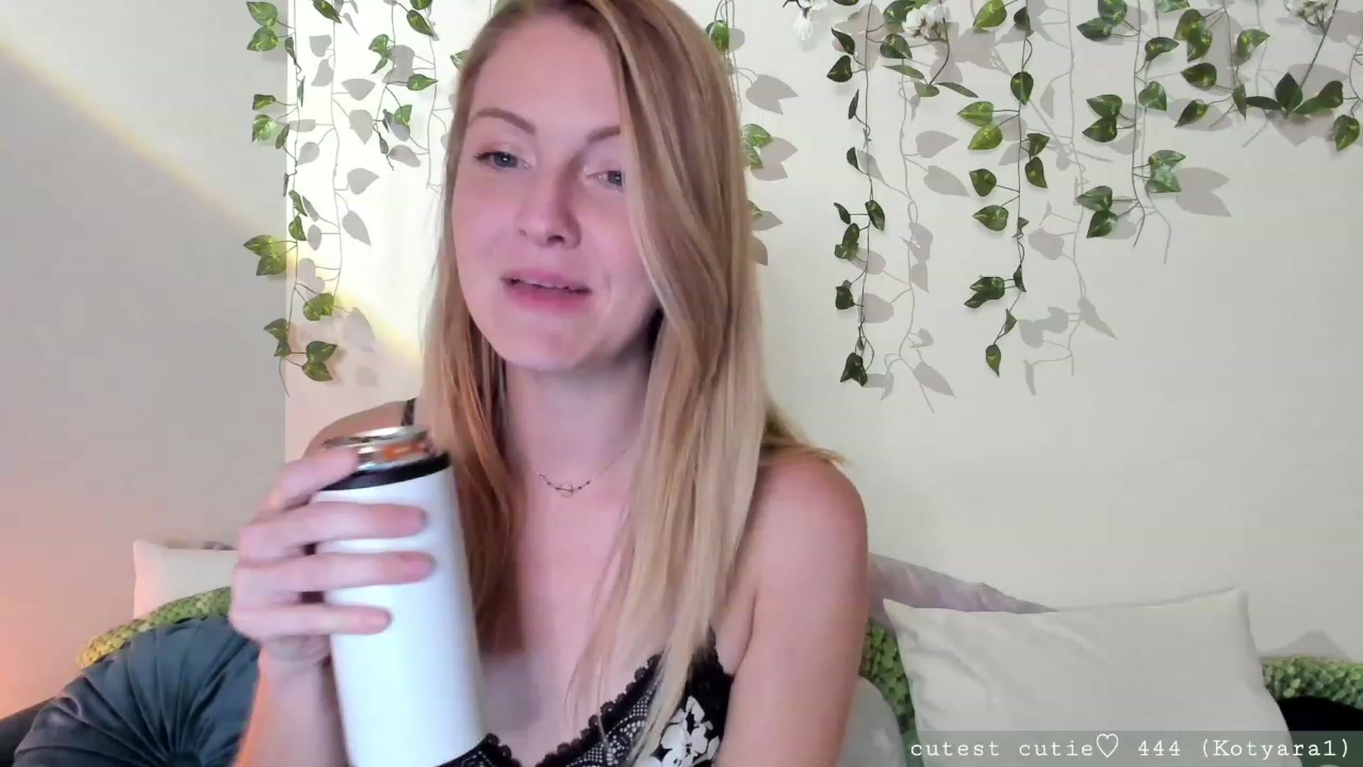 Gallery image thumbnail from AspenEden's myfreecams stream on, 08/23/2023, 01:12 image 7 of 20