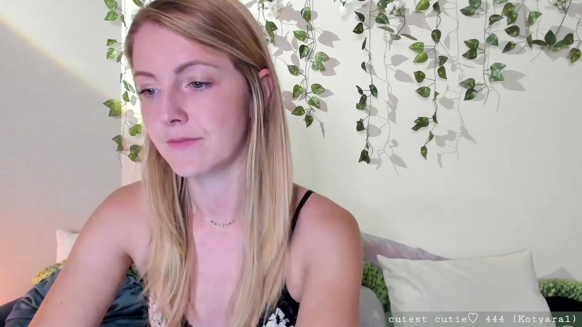 Gallery image thumbnail from AspenEden's myfreecams stream on, 08/23/2023, 01:12 image 10 of 20