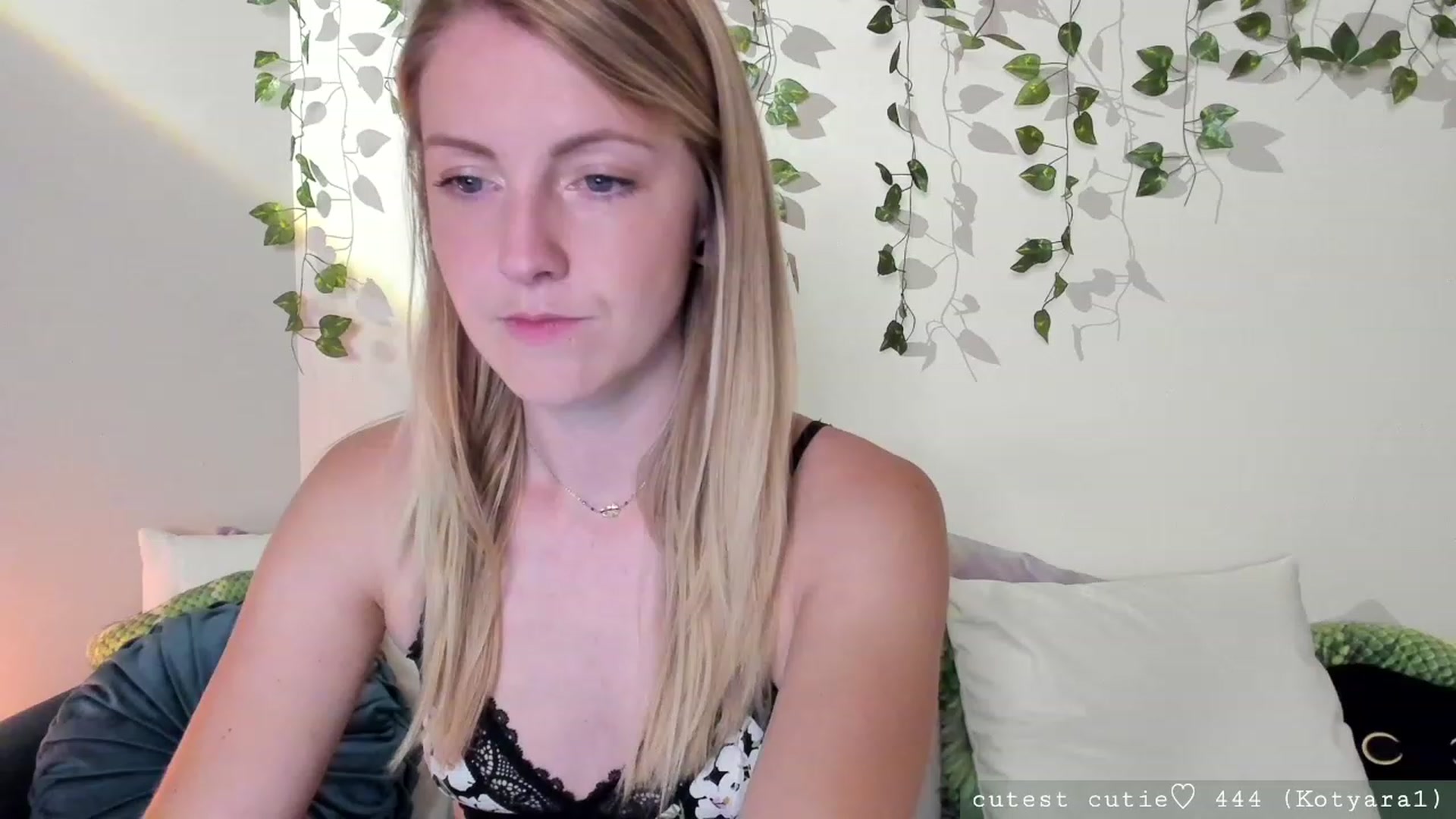 Gallery image thumbnail from AspenEden's myfreecams stream on, 08/23/2023, 01:12 image 14 of 20