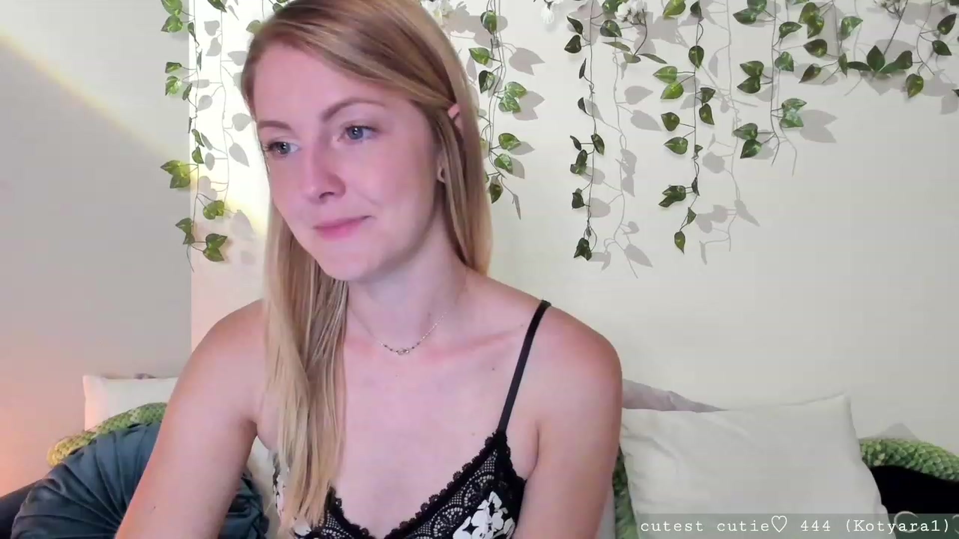 Gallery image thumbnail from AspenEden's myfreecams stream on, 08/23/2023, 01:12 image 16 of 20
