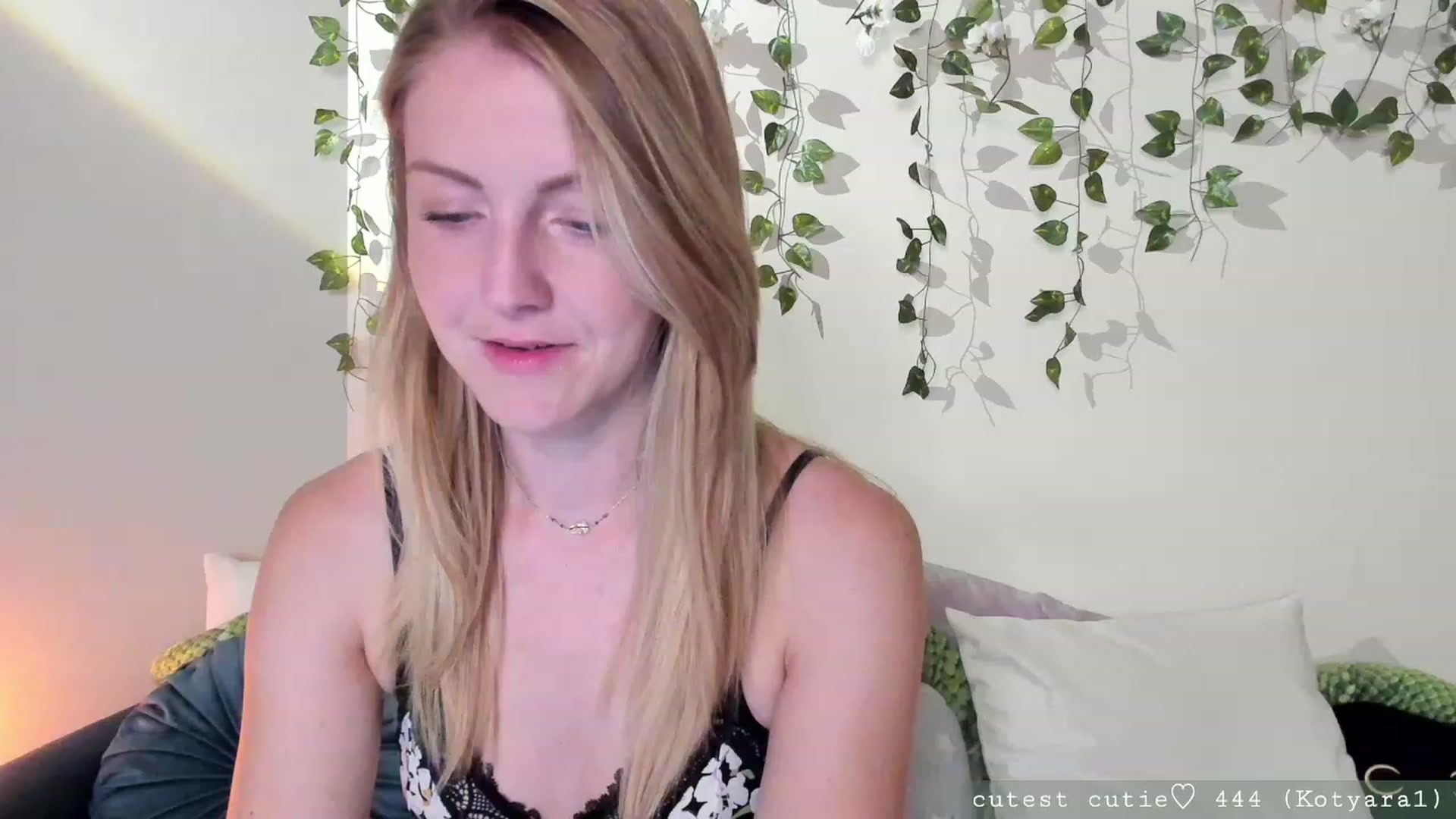 Gallery image thumbnail from AspenEden's myfreecams stream on, 08/23/2023, 01:12 image 3 of 20