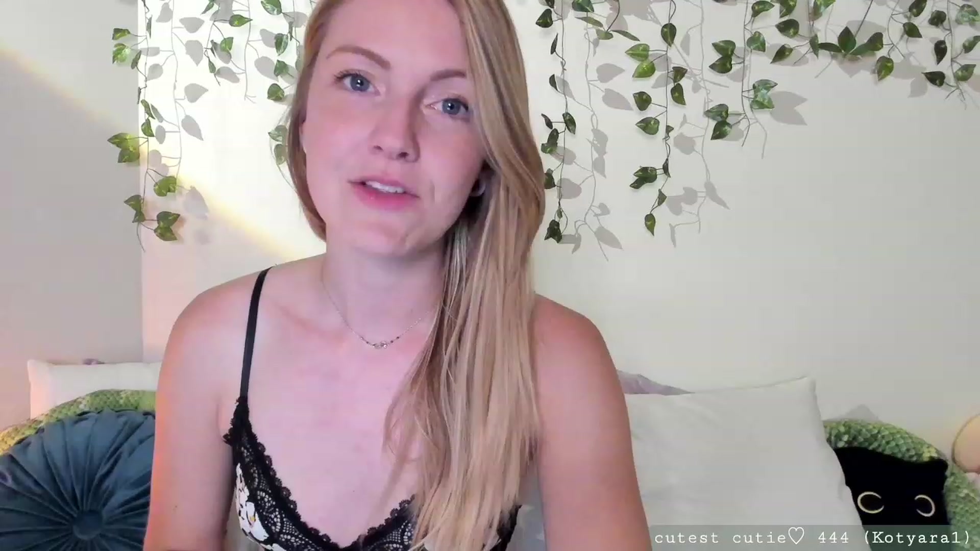 Gallery image thumbnail from AspenEden's myfreecams stream on, 08/23/2023, 01:12 image 20 of 20