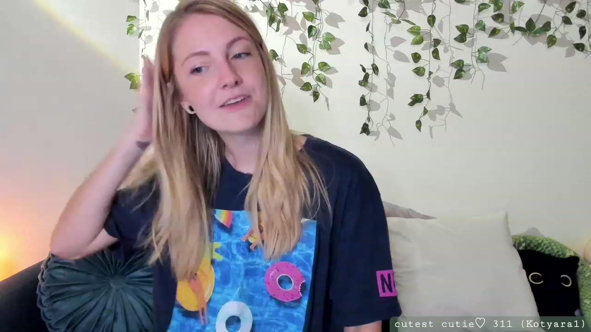 Gallery image thumbnail from AspenEden's myfreecams stream on, 08/27/2023, 24:32 image 12 of 20
