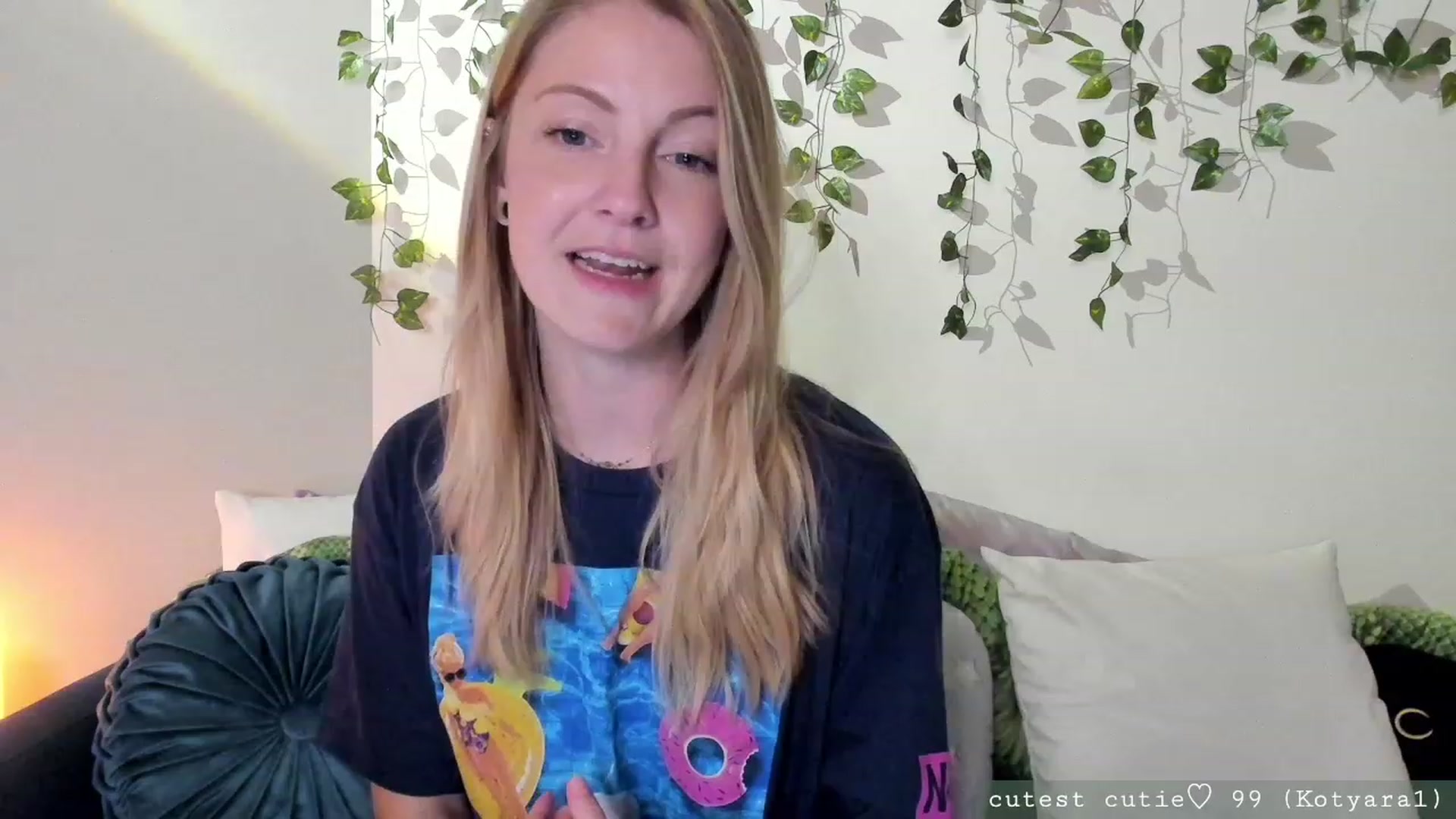Gallery image thumbnail from AspenEden's myfreecams stream on, 08/27/2023, 24:32 image 1 of 20