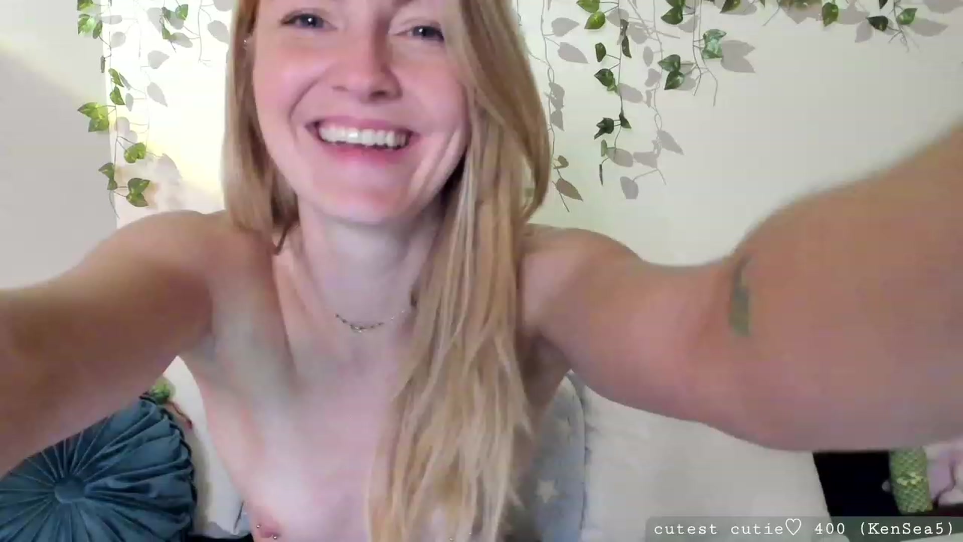 Gallery image thumbnail from AspenEden's myfreecams stream on, 08/27/2023, 02:26 image 19 of 20
