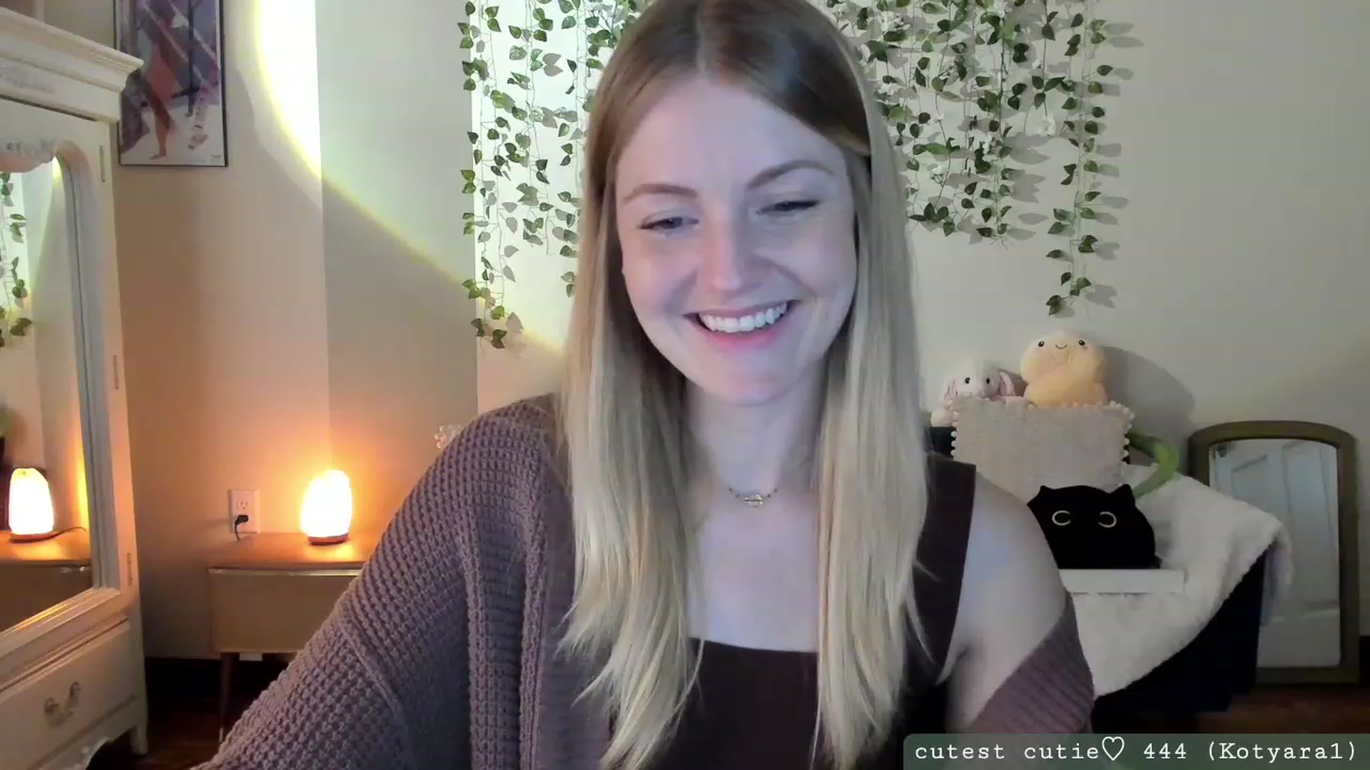 Gallery image thumbnail from AspenEden's myfreecams stream on, 09/29/2023, 24:04 image 10 of 20