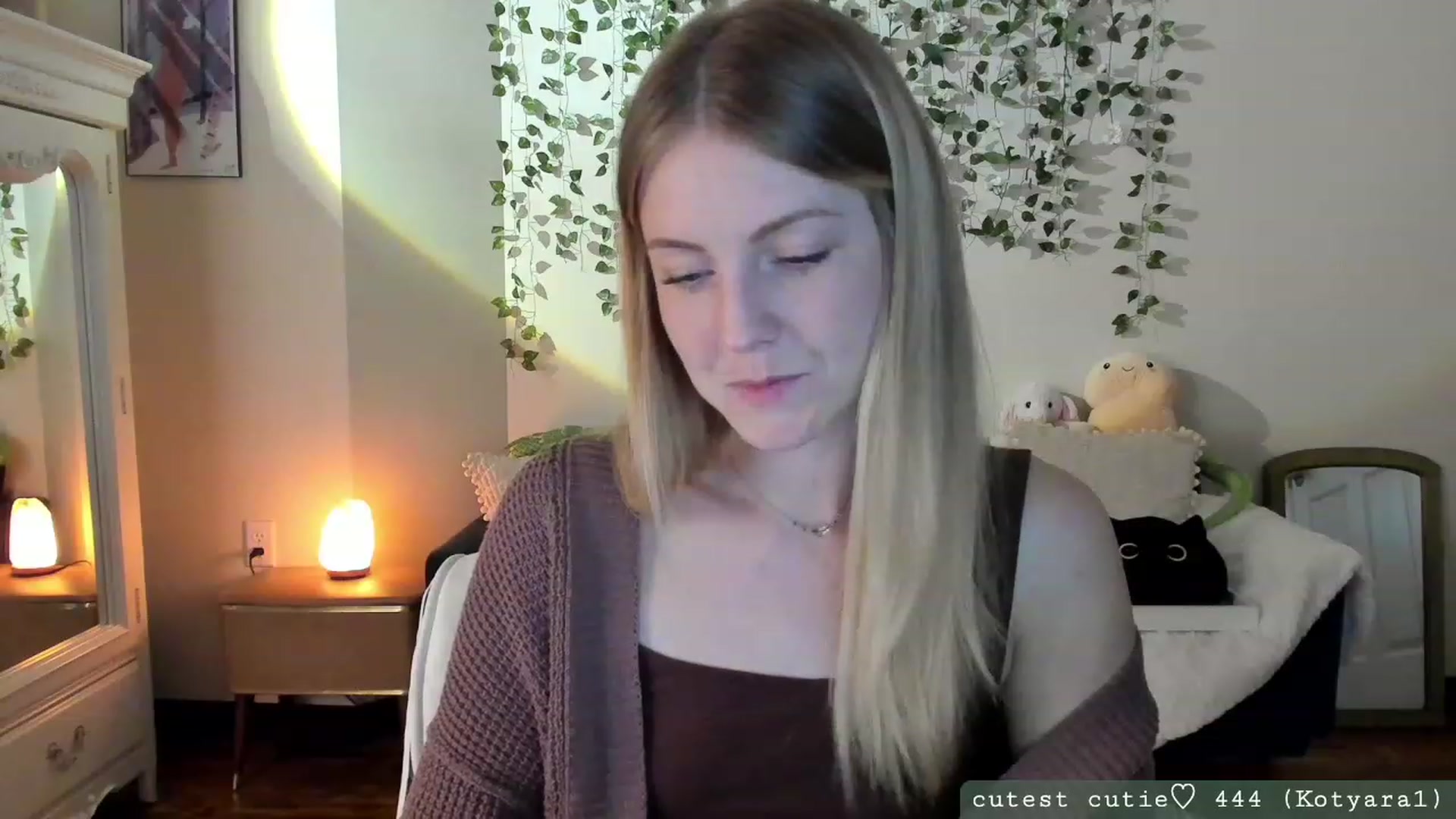Gallery image thumbnail from AspenEden's myfreecams stream on, 09/29/2023, 24:04 image 15 of 20