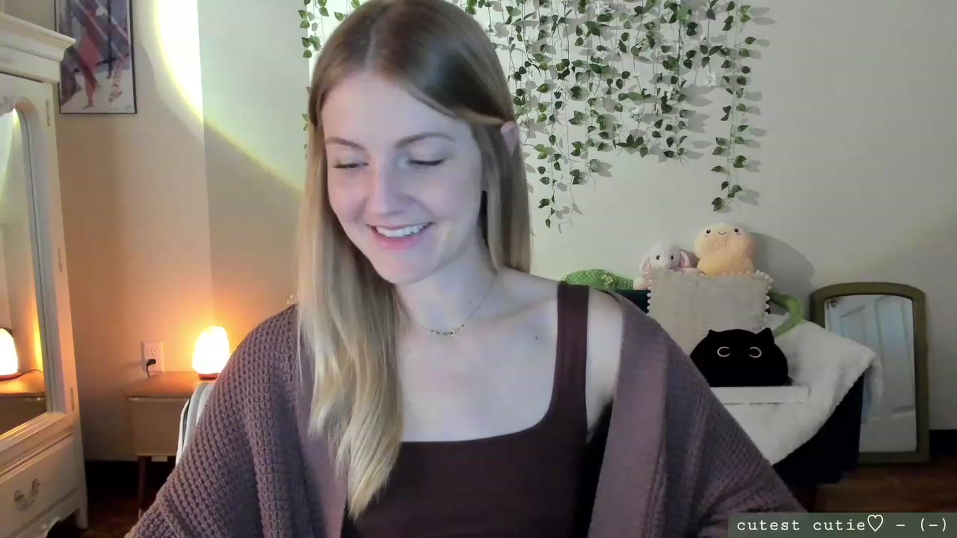 Gallery image thumbnail from AspenEden's myfreecams stream on, 09/29/2023, 24:04 image 3 of 20