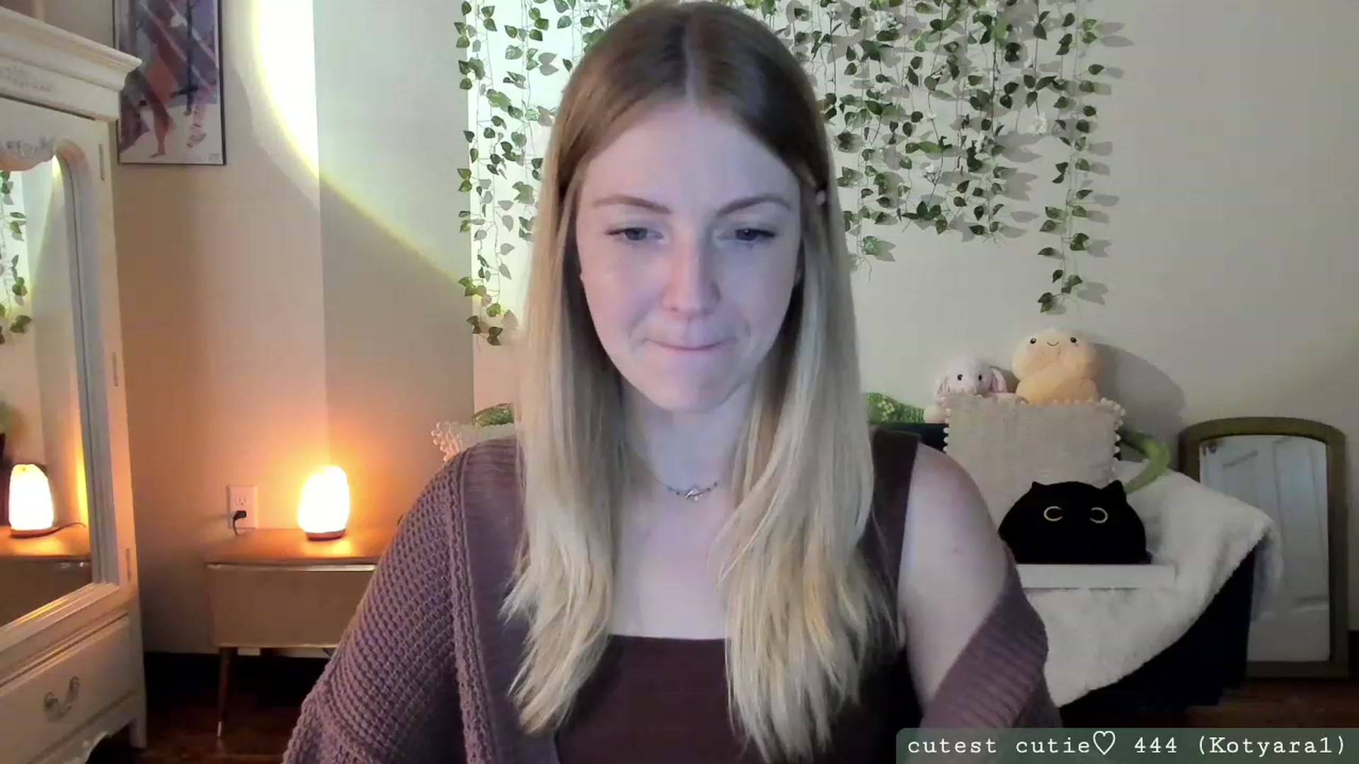 Gallery image thumbnail from AspenEden's myfreecams stream on, 09/29/2023, 24:04 image 17 of 20