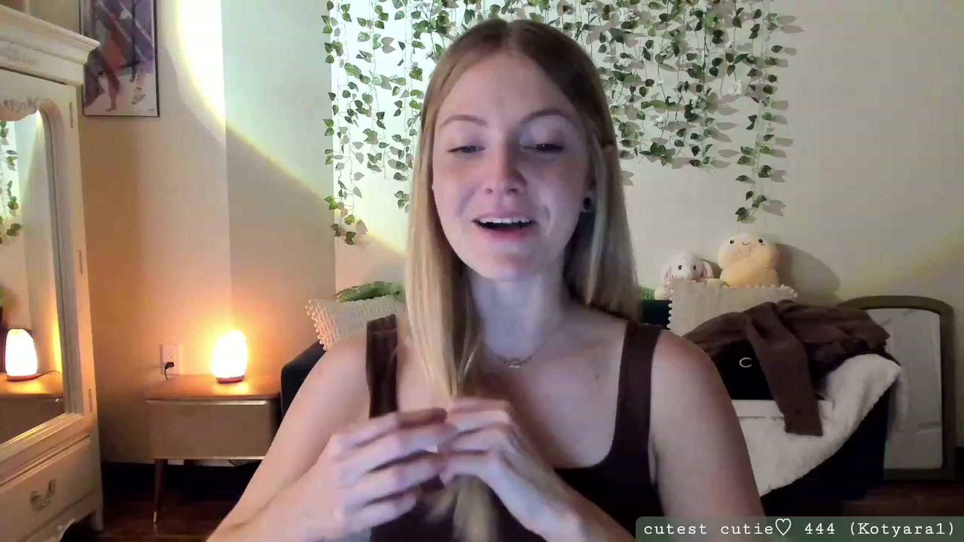 Gallery image thumbnail from AspenEden's myfreecams stream on, 09/29/2023, 01:01 image 17 of 20