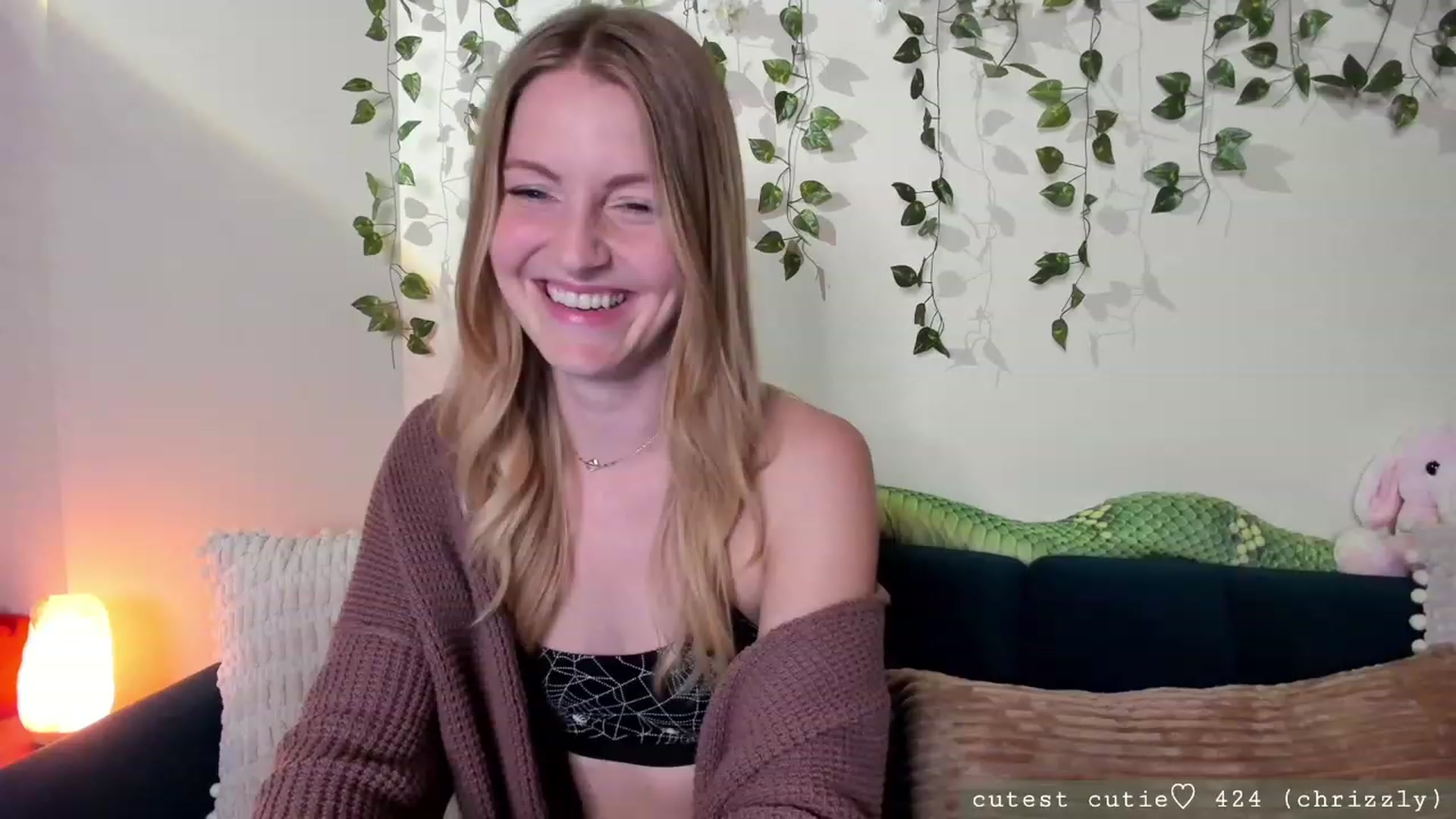 Gallery image thumbnail from AspenEden's myfreecams stream on, 10/04/2023, 03:57 image 7 of 20