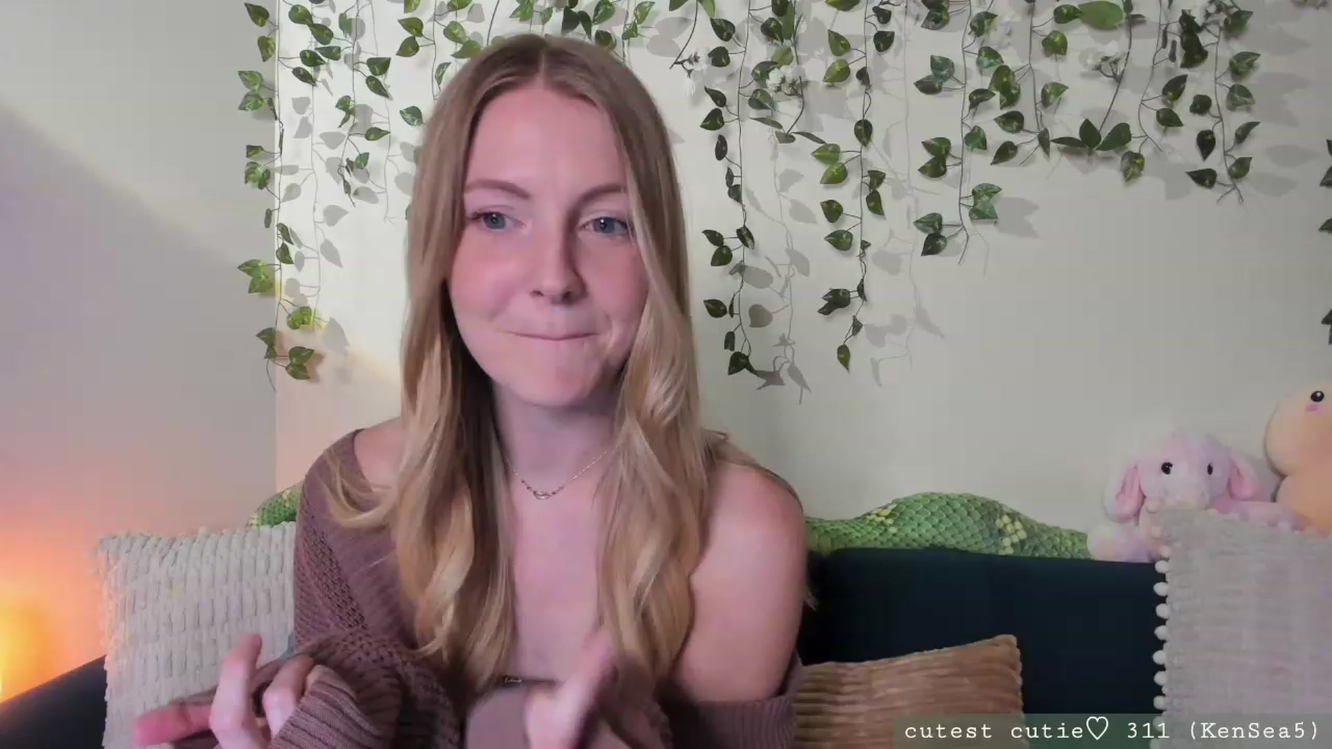 Gallery image thumbnail from AspenEden's myfreecams stream on, 10/04/2023, 03:57 image 2 of 20