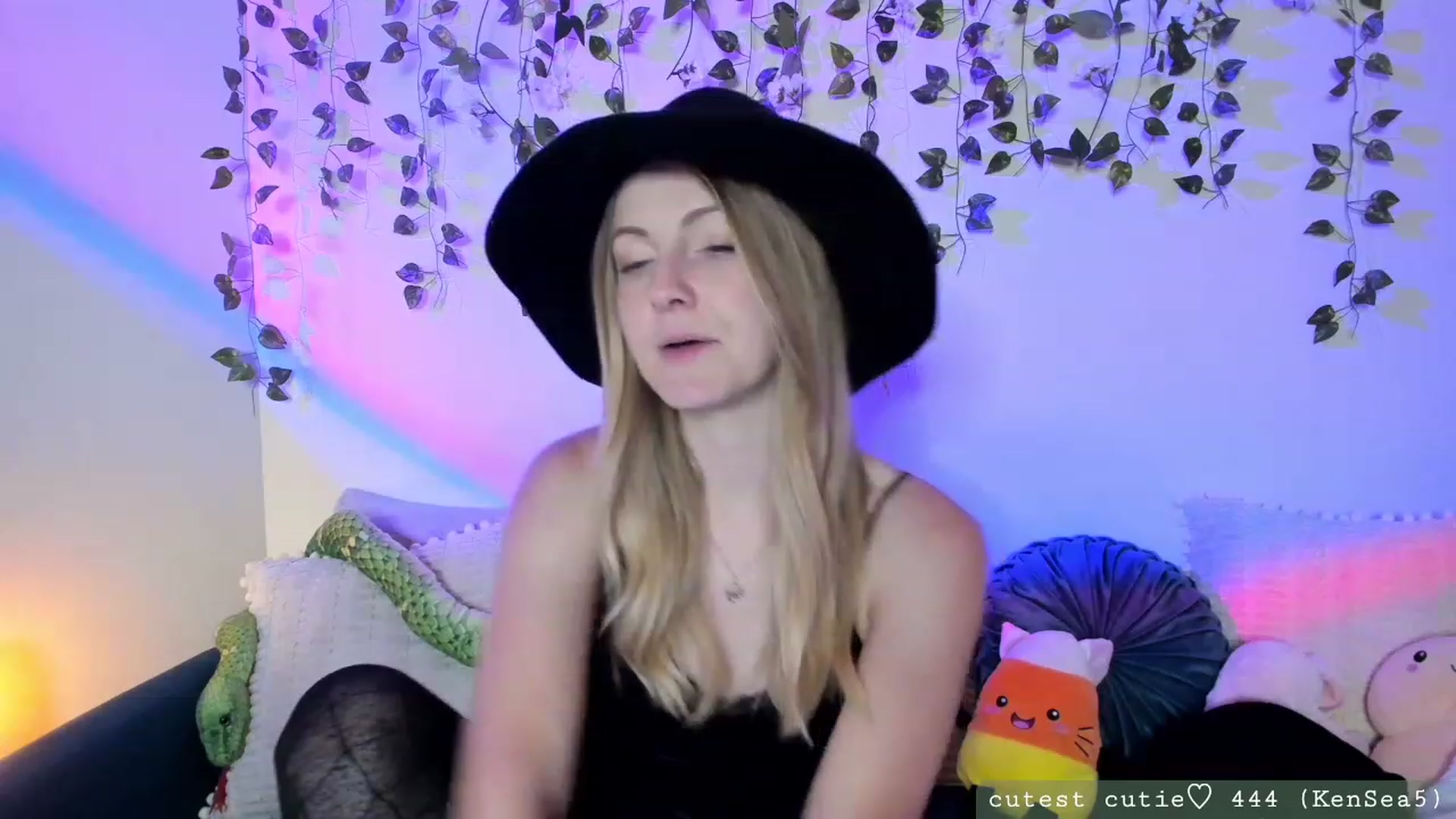 Gallery image thumbnail from AspenEden's myfreecams stream on, 10/07/2023, 02:37 image 20 of 20