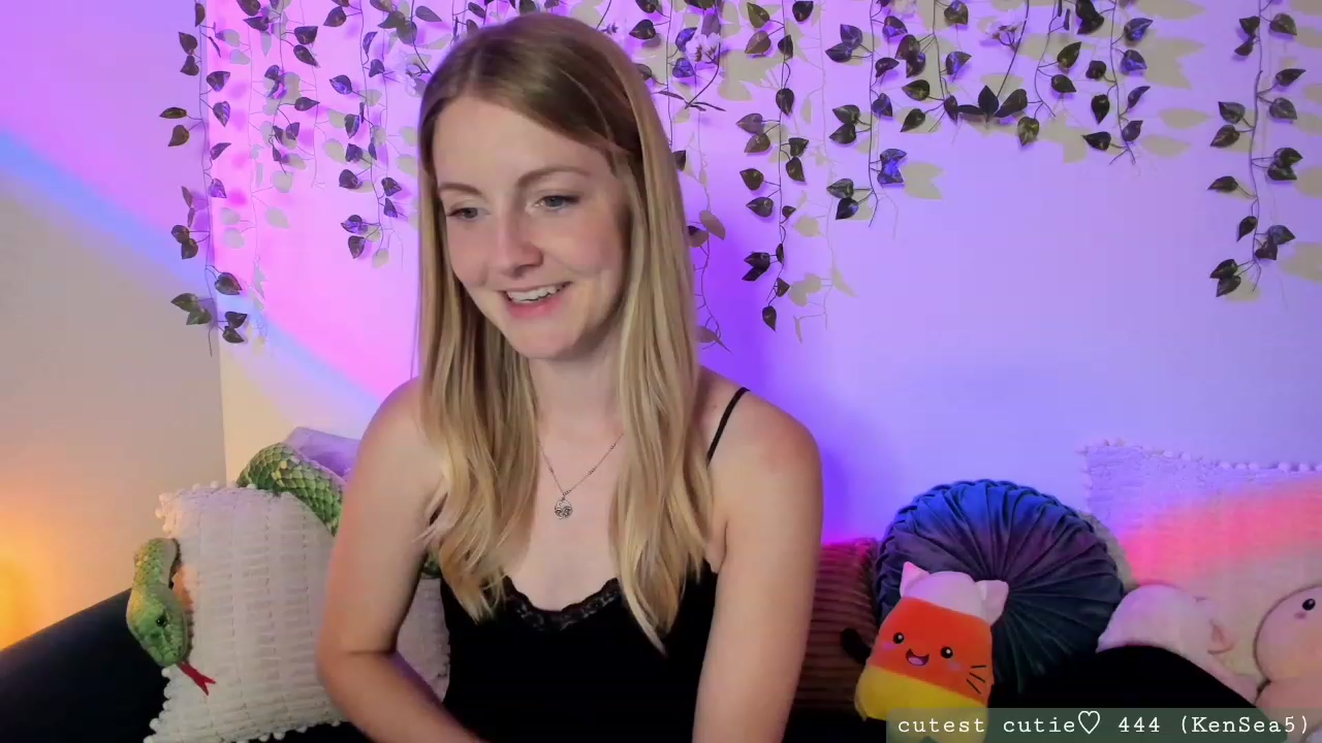 Gallery image thumbnail from AspenEden's myfreecams stream on, 10/07/2023, 02:37 image 6 of 20