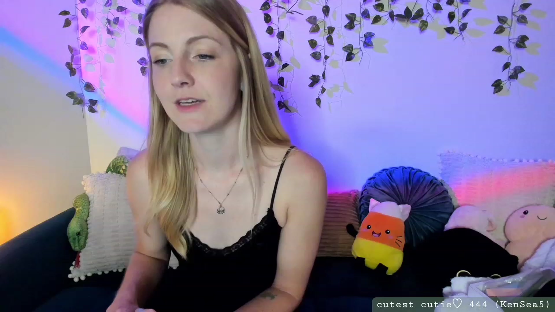 Gallery image thumbnail from AspenEden's myfreecams stream on, 10/07/2023, 02:37 image 13 of 20