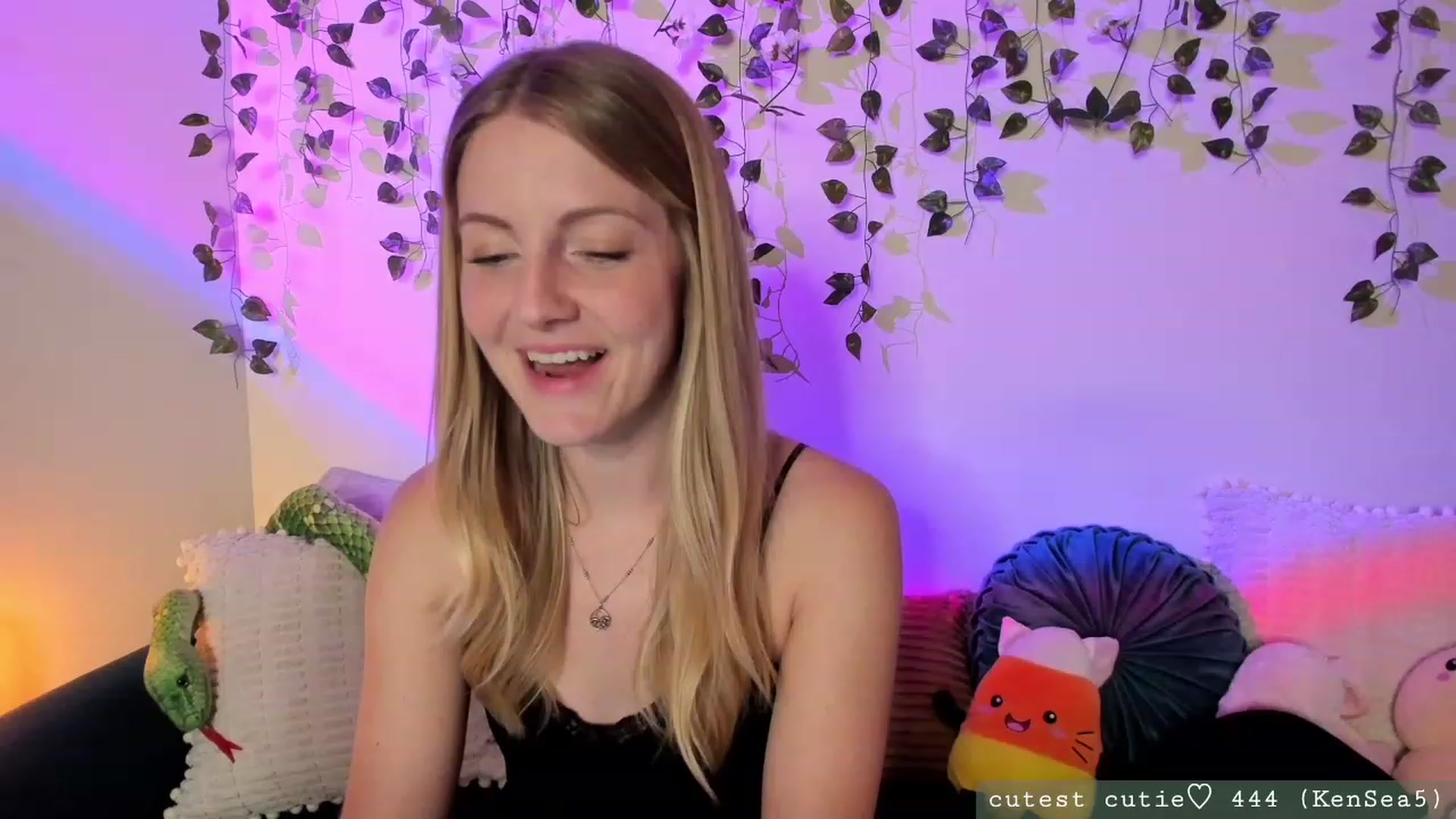 Gallery image thumbnail from AspenEden's myfreecams stream on, 10/07/2023, 02:37 image 8 of 20