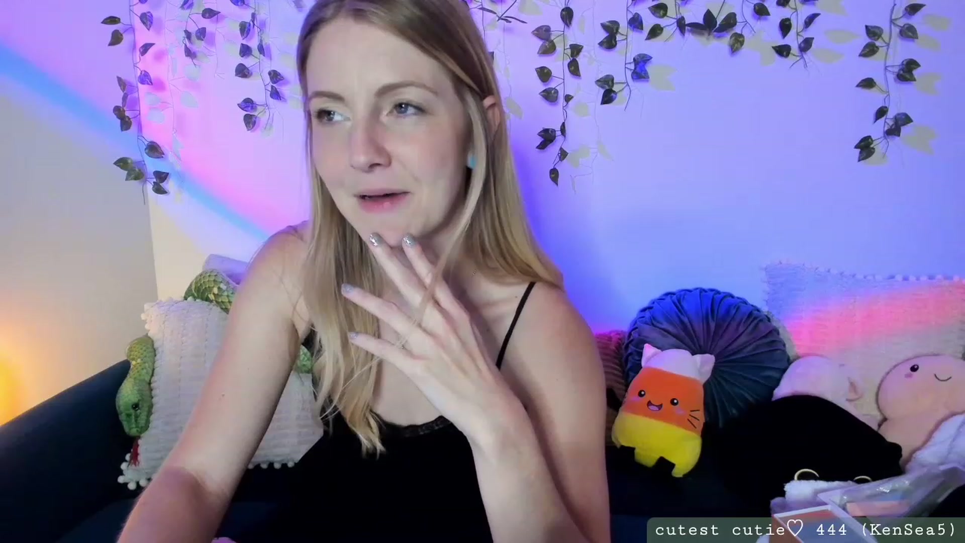 Gallery image thumbnail from AspenEden's myfreecams stream on, 10/07/2023, 02:37 image 16 of 20